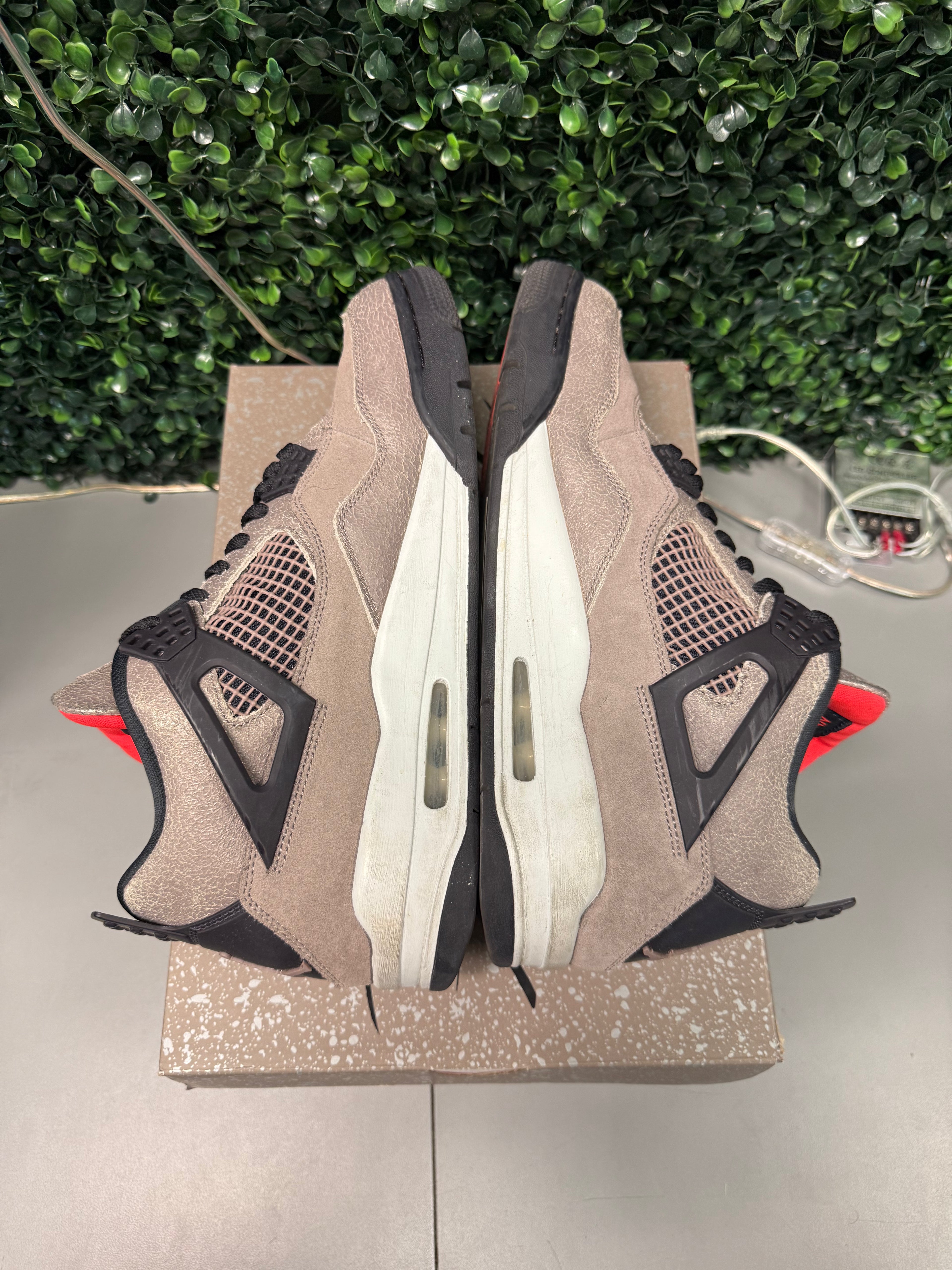 Jordan 4 "Taupe Haze" Size 11 Preowned