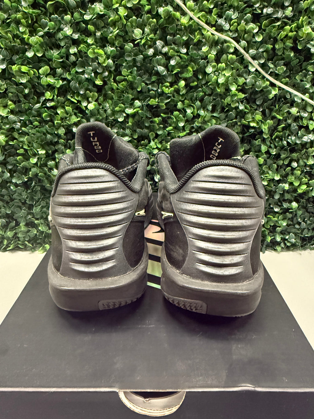 Nike Zoom GT Cut 3 Turbo LX "Black Label" Size 9 Preowned