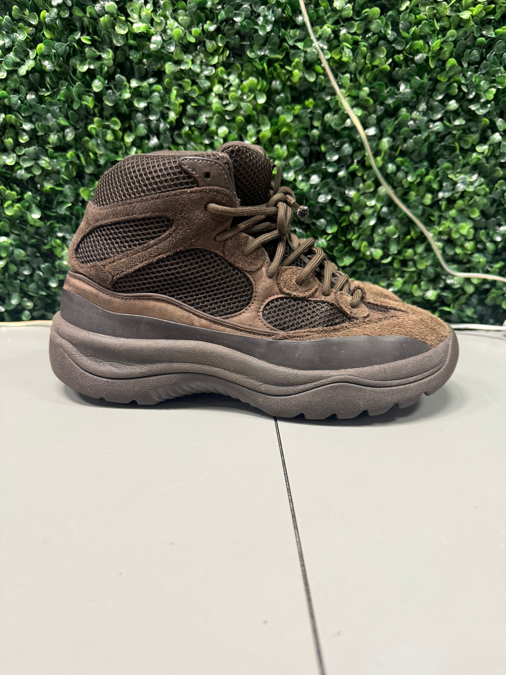 Adidas Yeezy Desert Boot "Oil" Size 10 Preowned