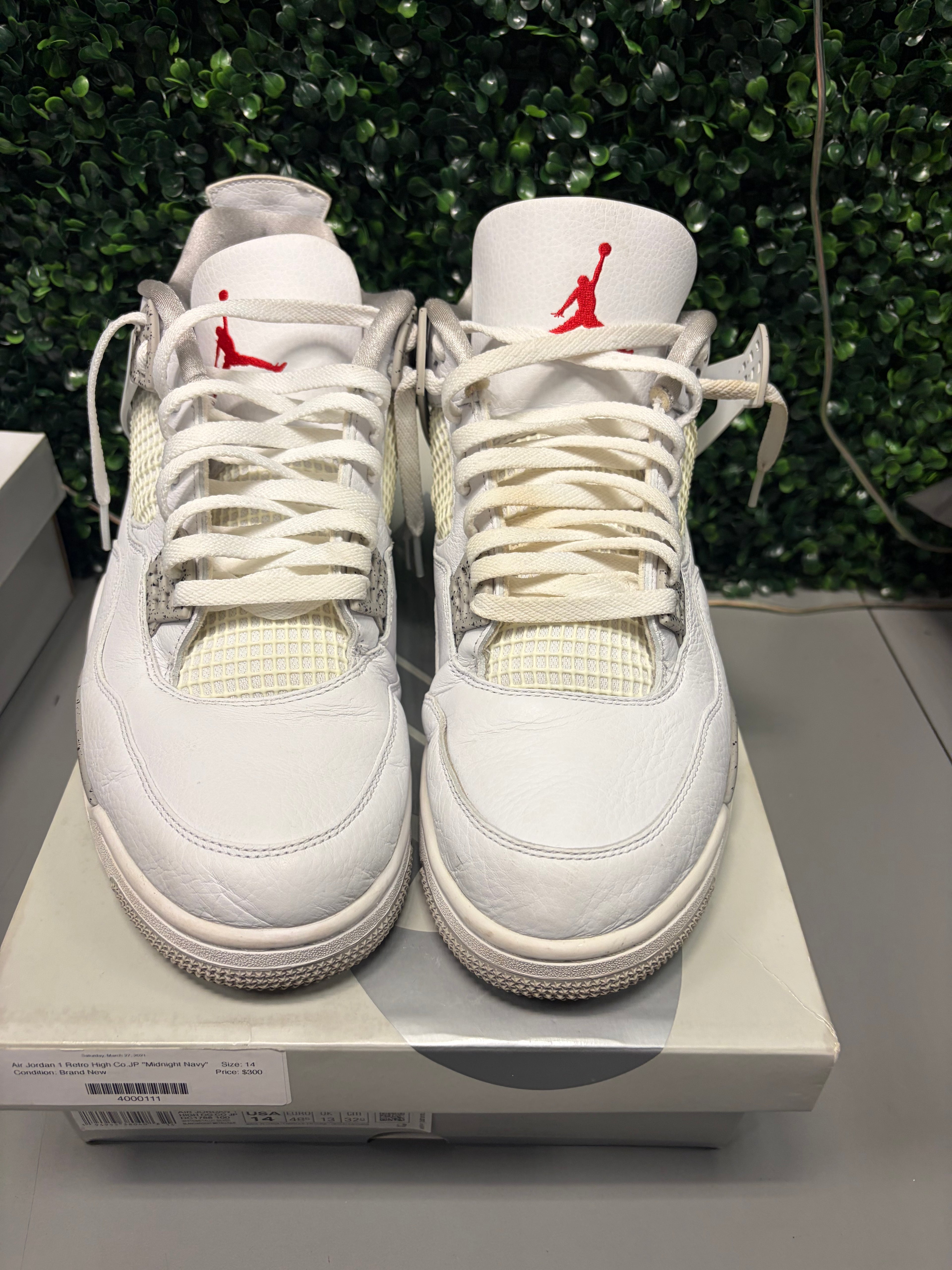 Jordan 4 "White Oreo" Size 14 Preowned
