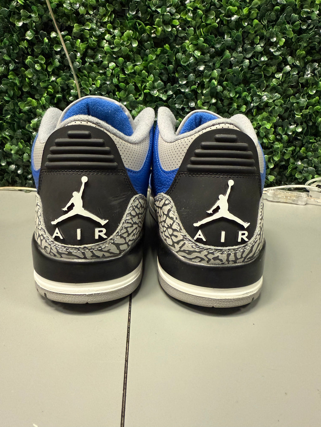 Jordan 3 "Varsity Royal Cement" Size 13 Preowned