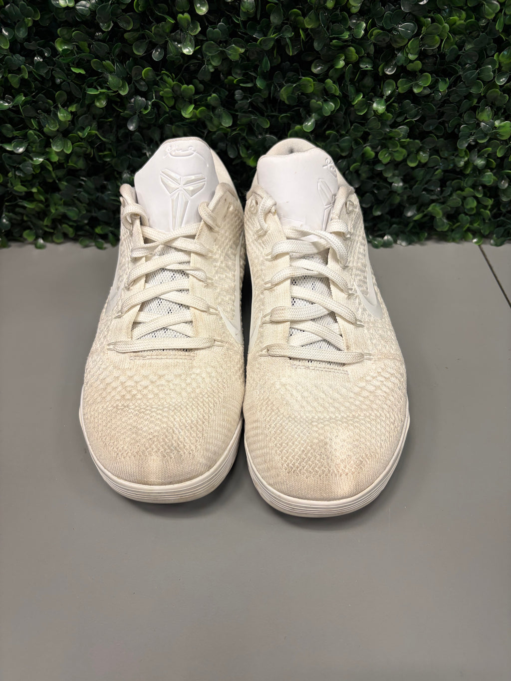 Nike Kobe 9 Elite Low Protro "Halo" Size 9.5 Preowned (No Box)