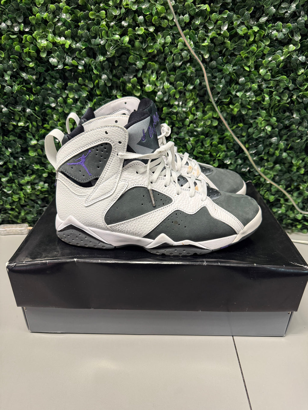 Jordan 7 Retro "Flint" Size 8.5 Preowned