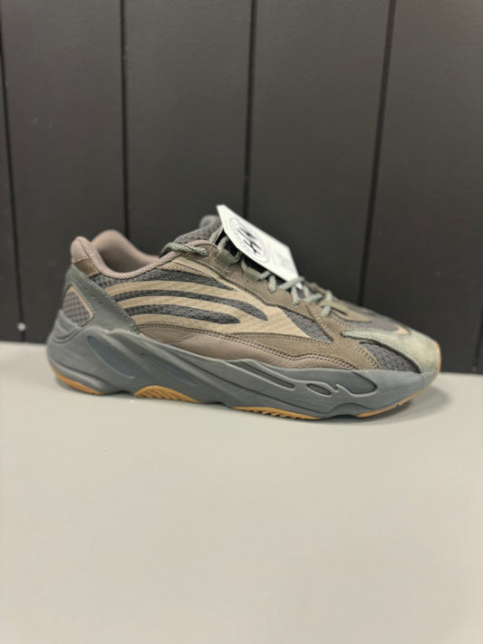 Yeezy 70 V2 "Geode" Size 12.5 Preowned