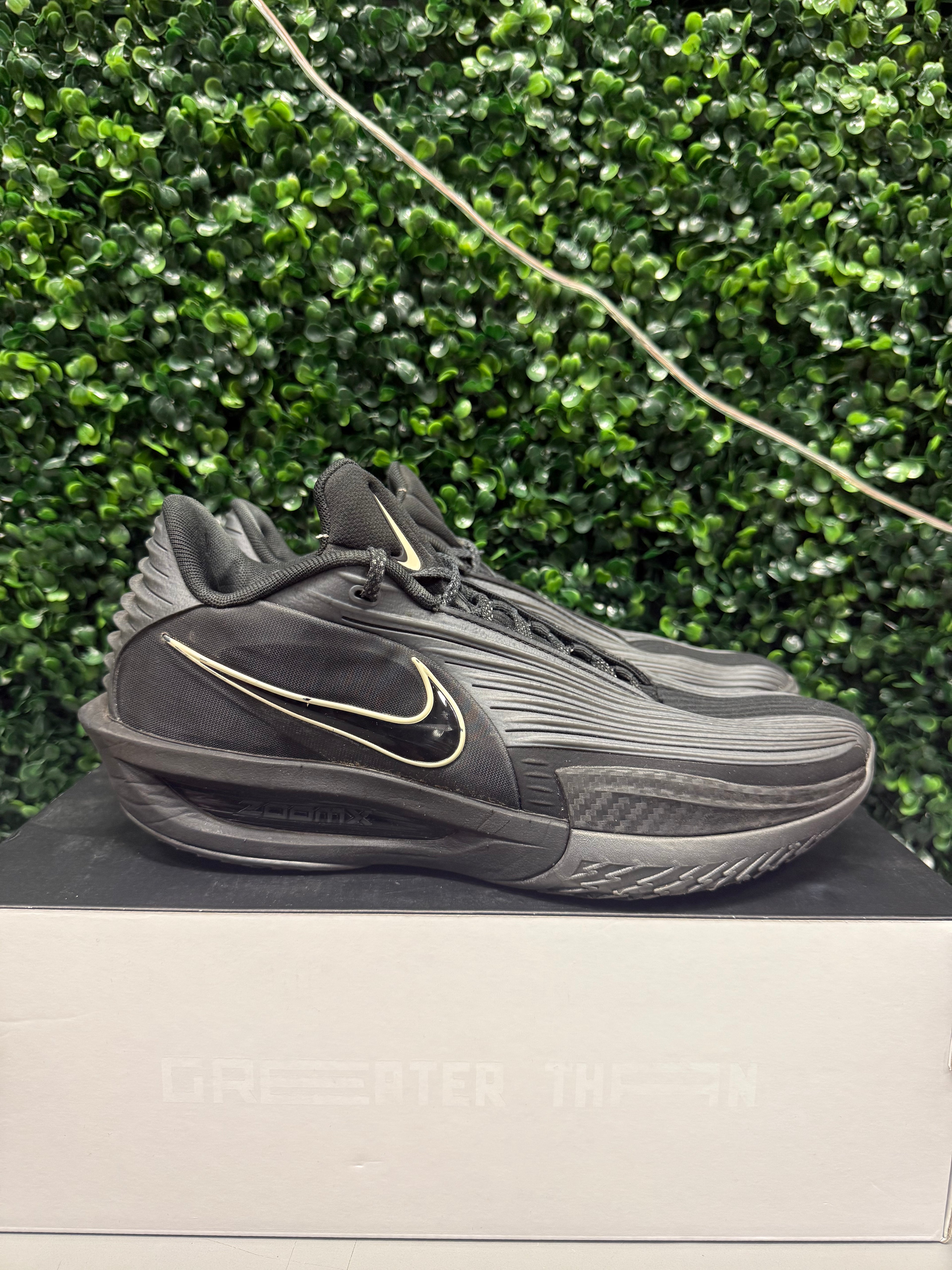 Nike Zoom GT Cut 3 Turbo LX "Black Label" Size 9 Preowned