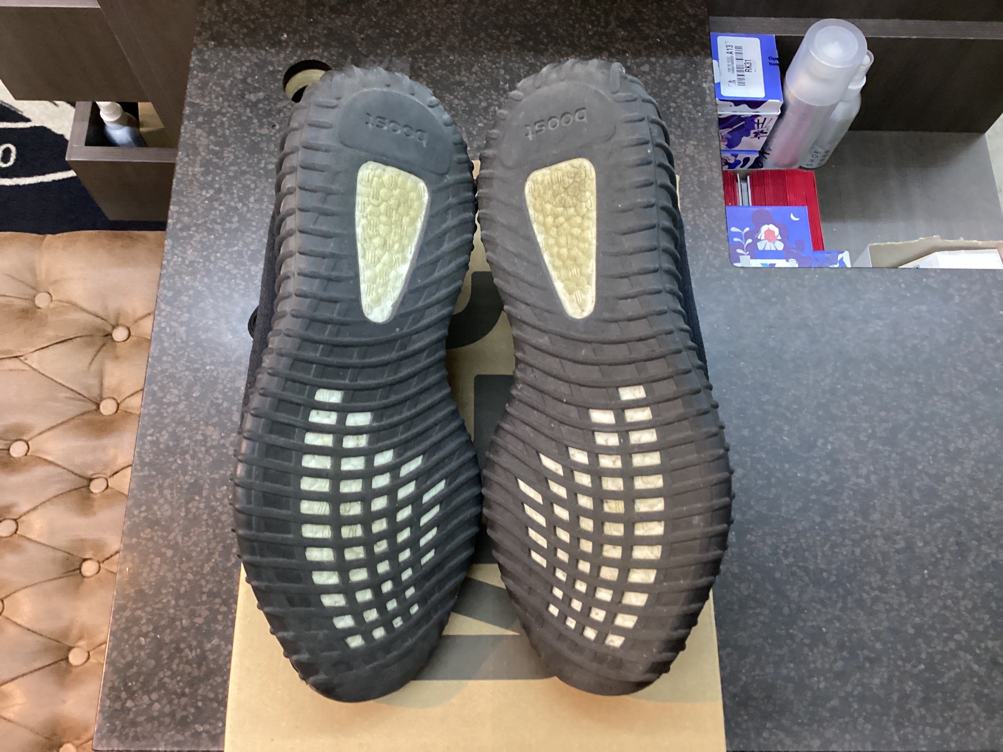 Yeezy 350 “Onyx” Preowned Size 10