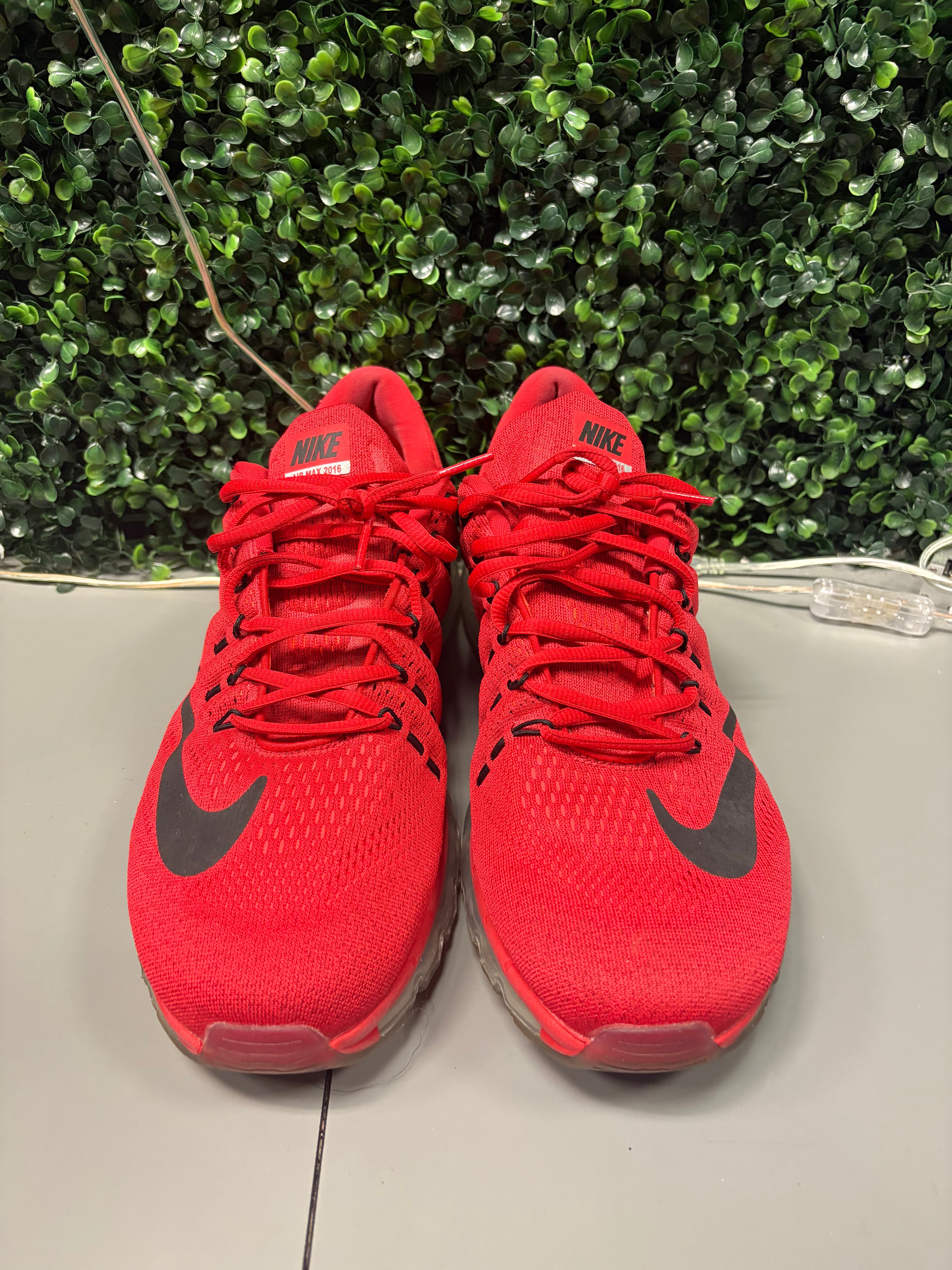 Nike Air Max 2016 "Red" Size 13 Preowned