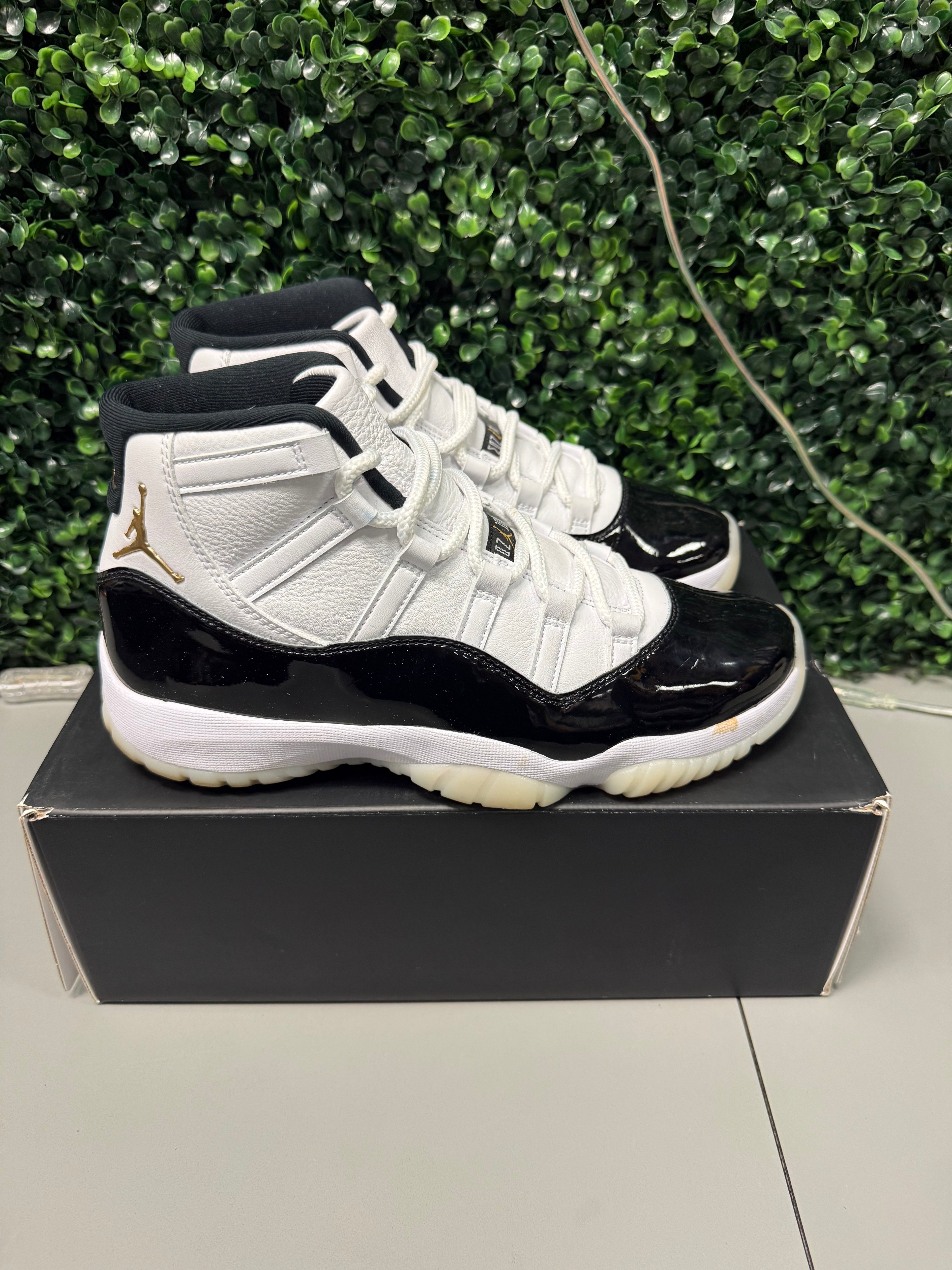Jordan 11 Retro DMP "Gratitude" Size 9 Preowned