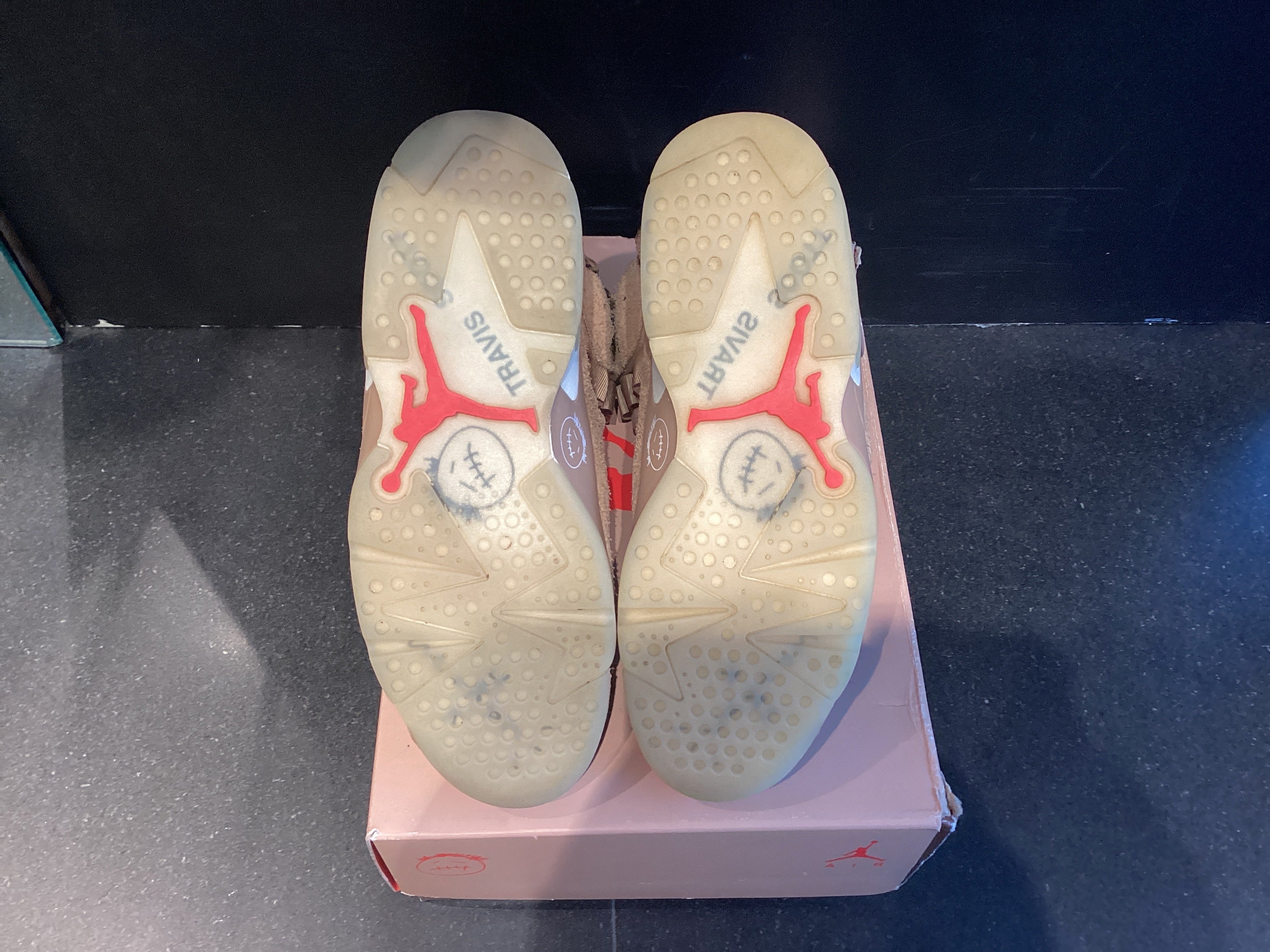 Travis Scott Jordan 6 “British Khaki” Preowned Size 9