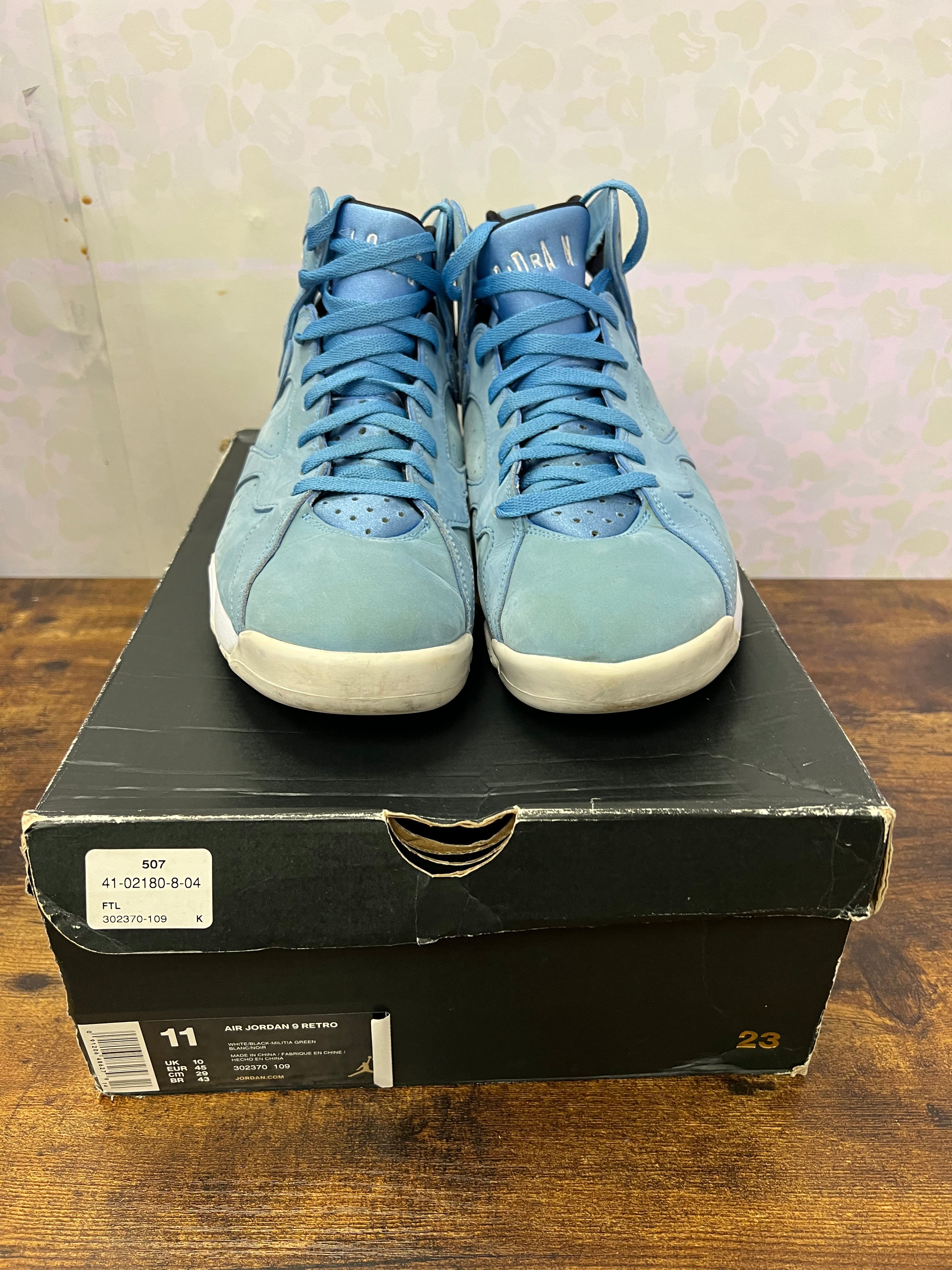 Jordan 7 “Pantone” Size 11M Preowned