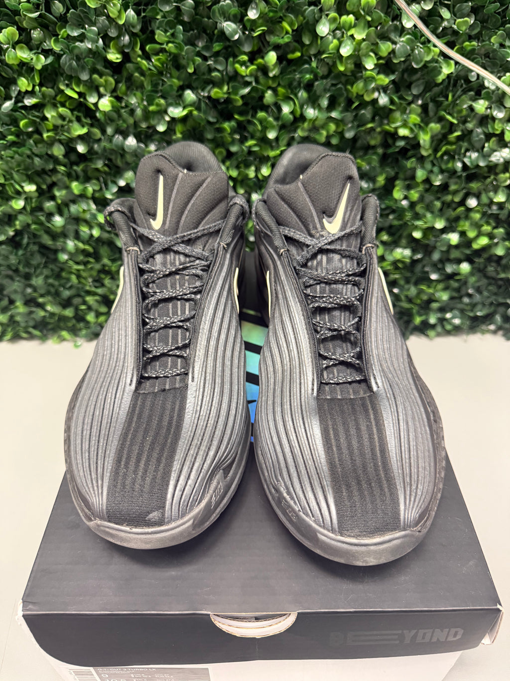 Nike Zoom GT Cut 3 Turbo LX "Black Label" Size 9 Preowned