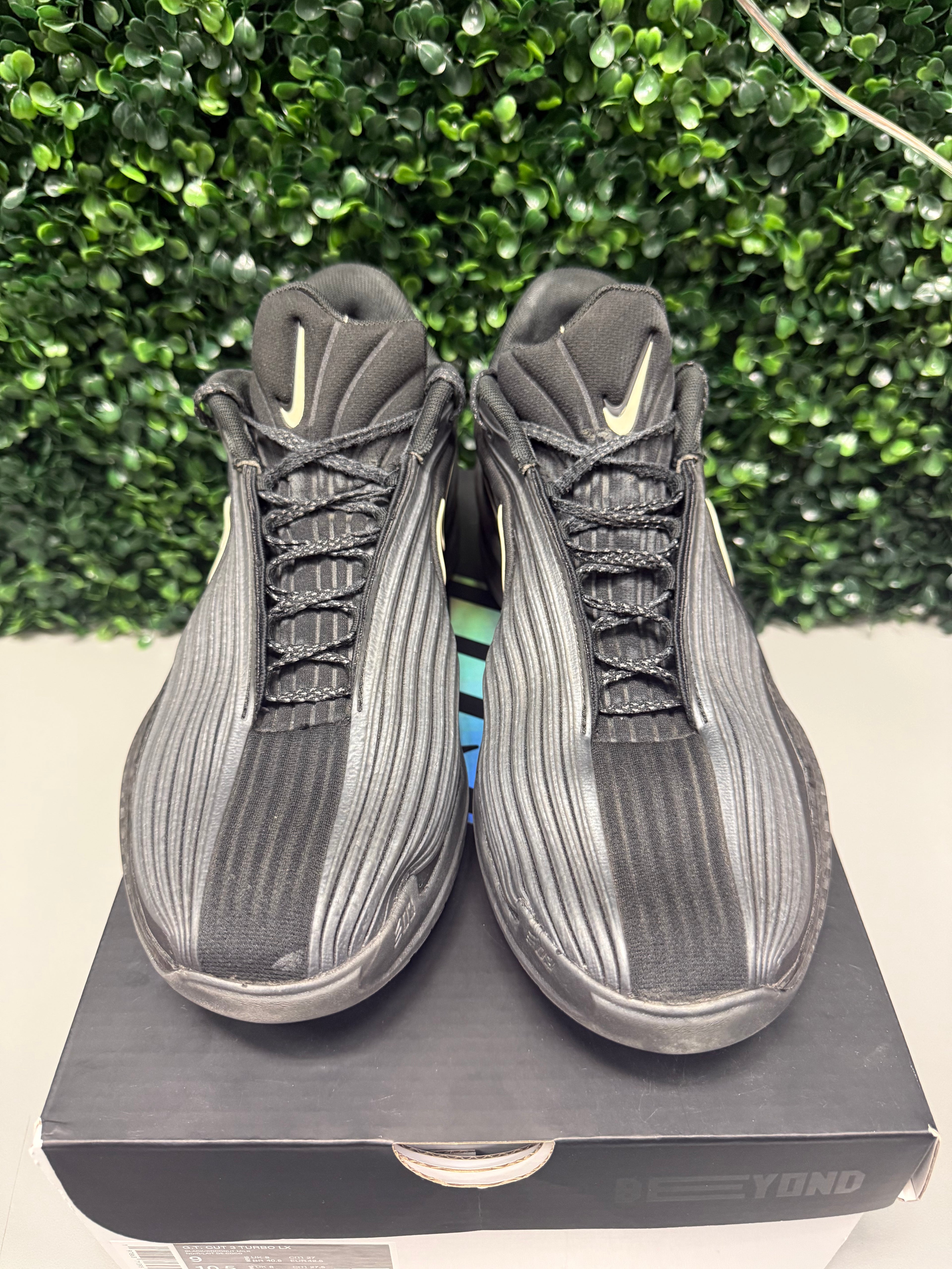 Nike Zoom GT Cut 3 Turbo LX "Black Label" Size 9 Preowned