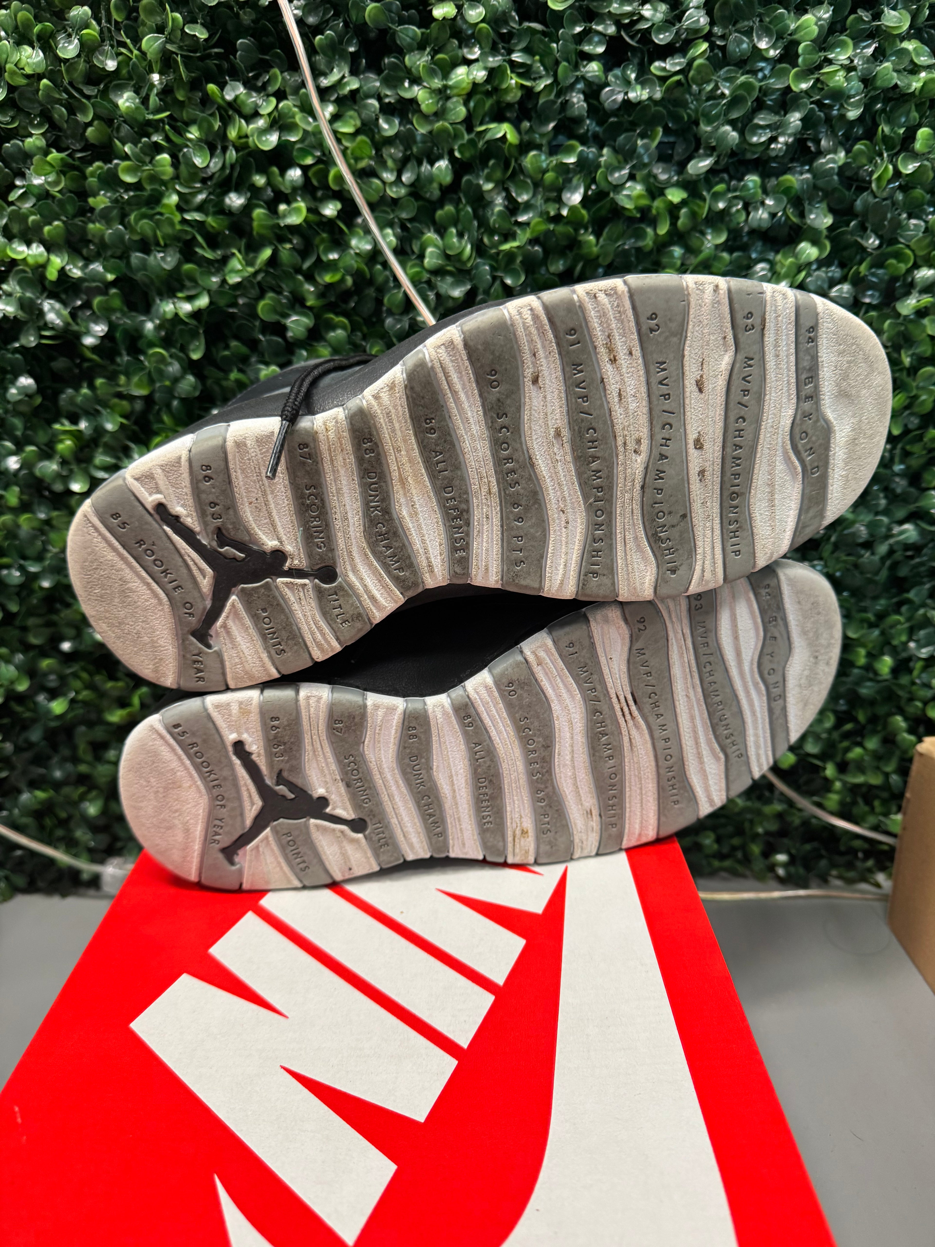 Jordan 10 Retro "Stealth" (2012) Size 11 Preowned