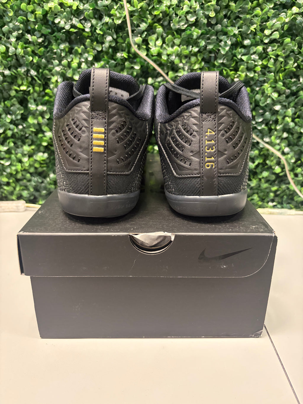 Nike Kobe 11 Elite Low Protro "Fade To Black" (2026) Size 10.5 Preowned