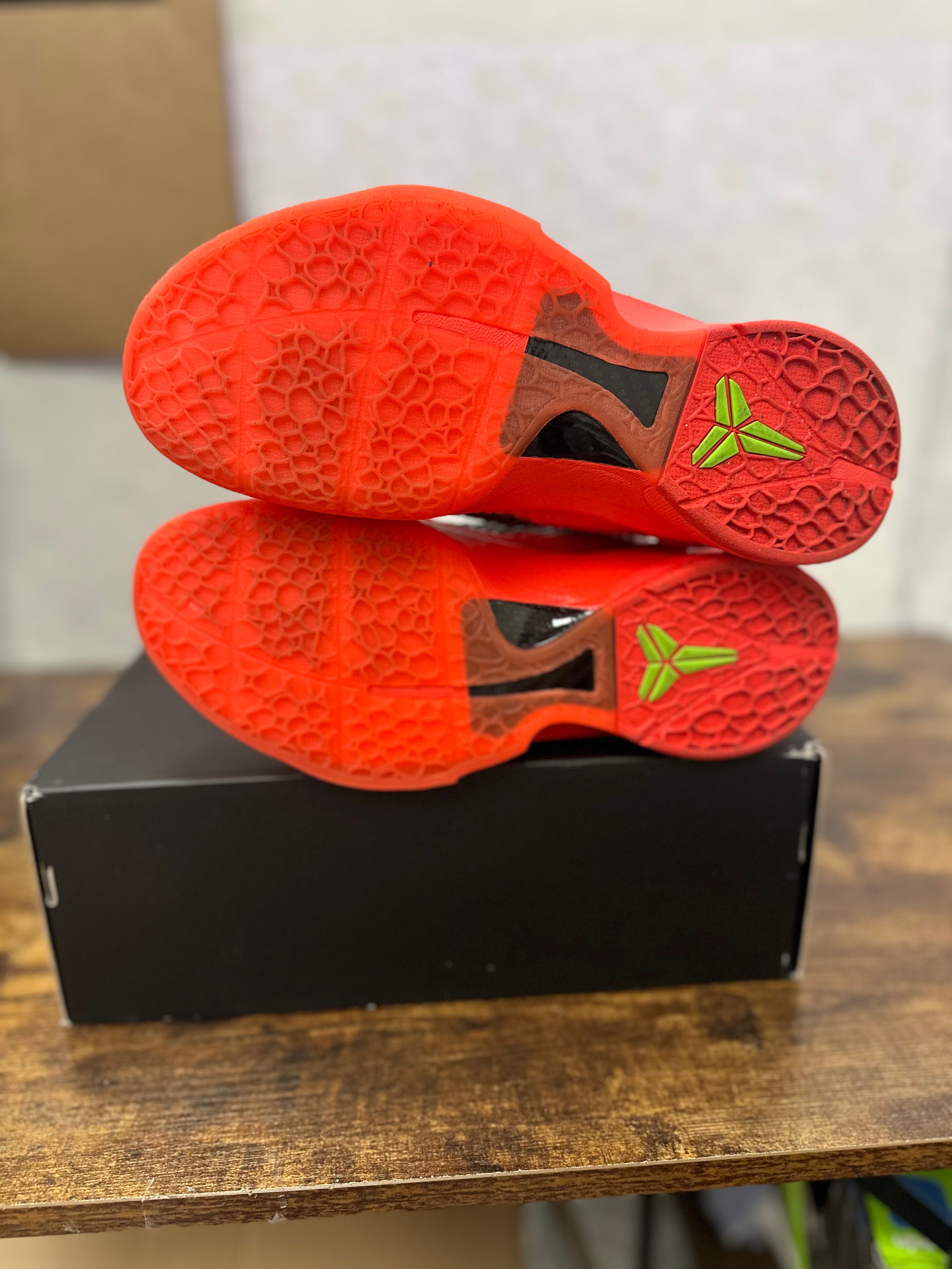 Nike Kobe 6 Protro “Reverse Grinch” Size 9.5 Preowned
