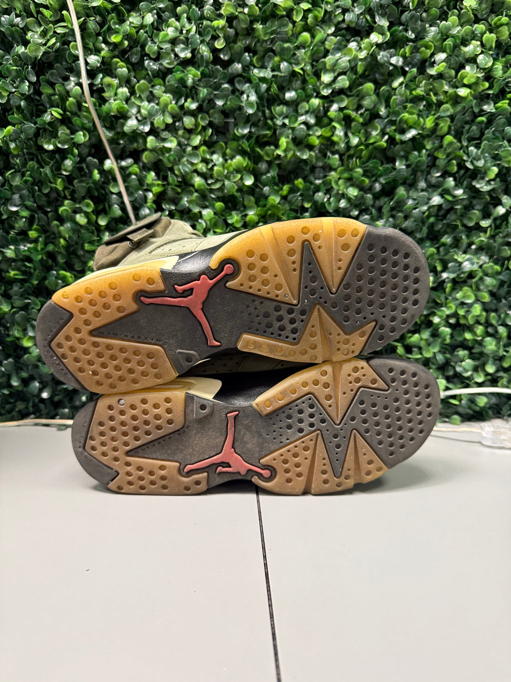 Jordan 6 X Travis Scott "Olive" Size 5.5Y Preowned