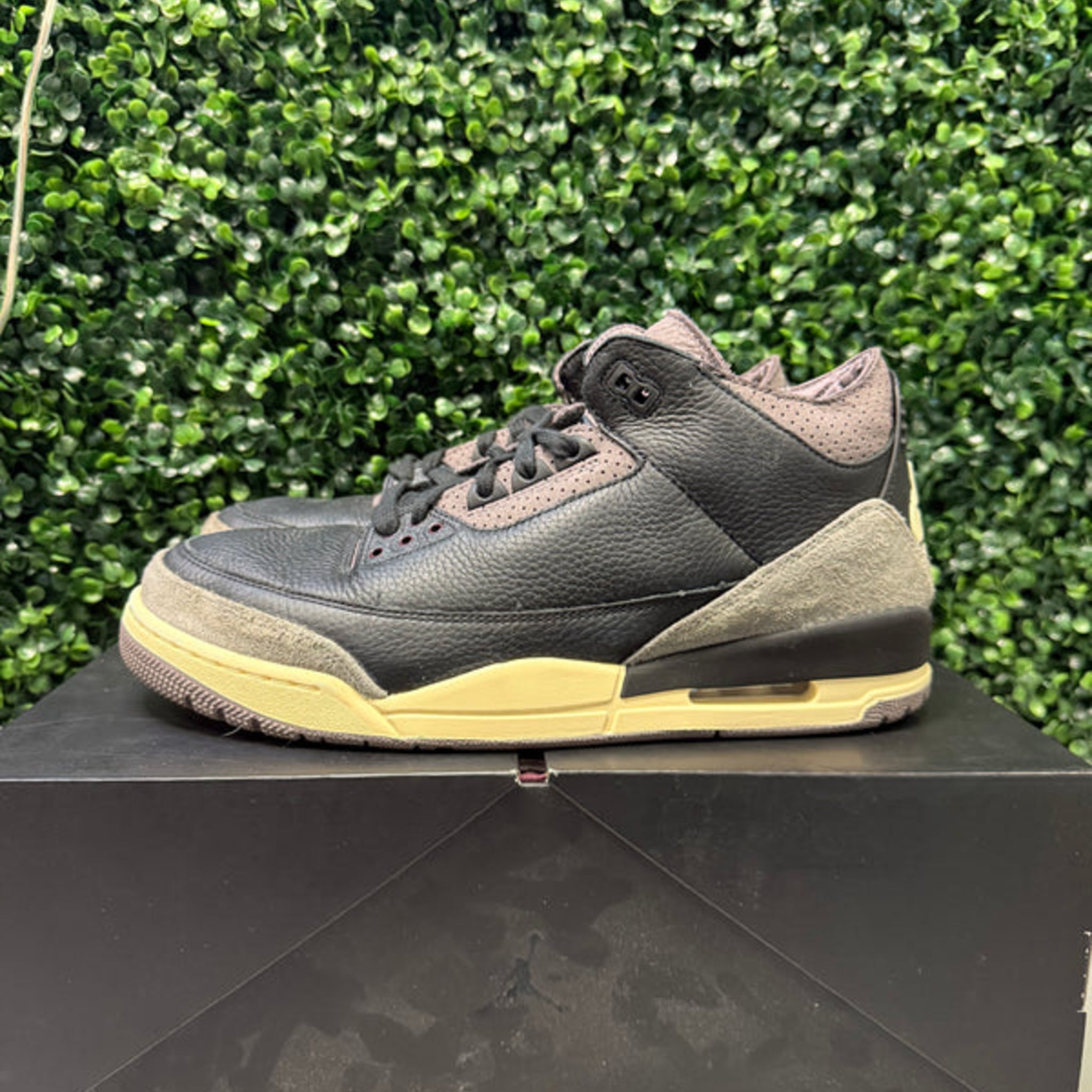 Jordan 3 X A Ma Maniere "WYWS" Size 13W / 11.5M Preowned