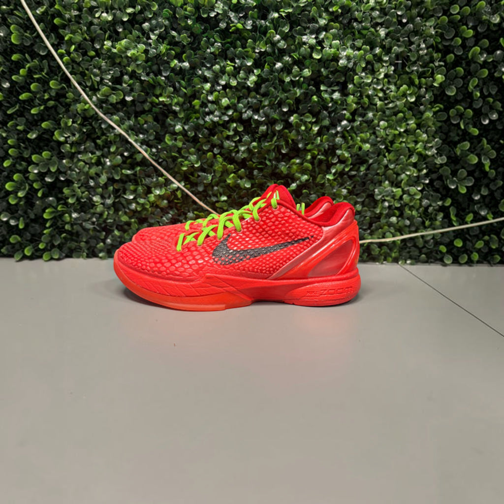 Kobe 6 Protro "Reverse Grinch" Size 8 preowned (No Box)