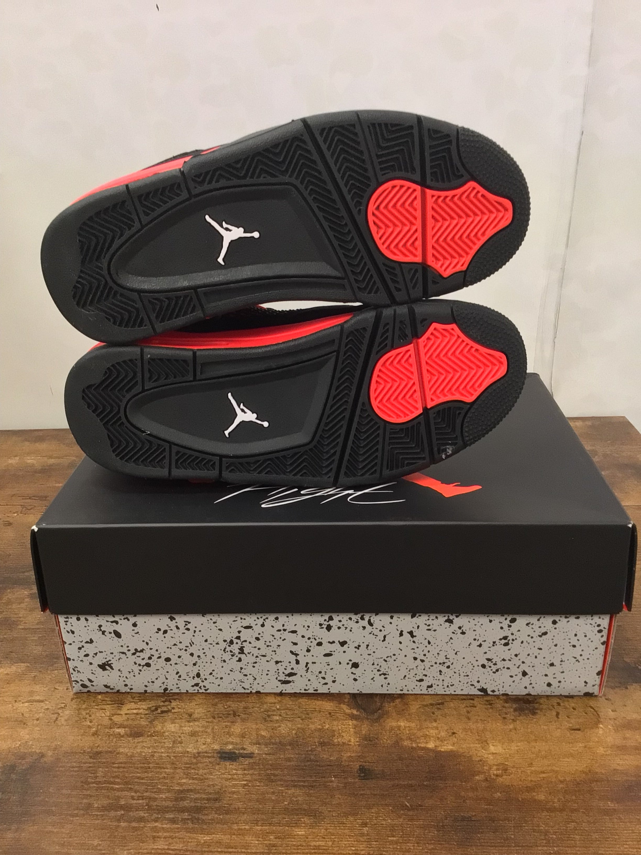 Jordan 4 Retro “Red Thunder” Size 5 Preowned