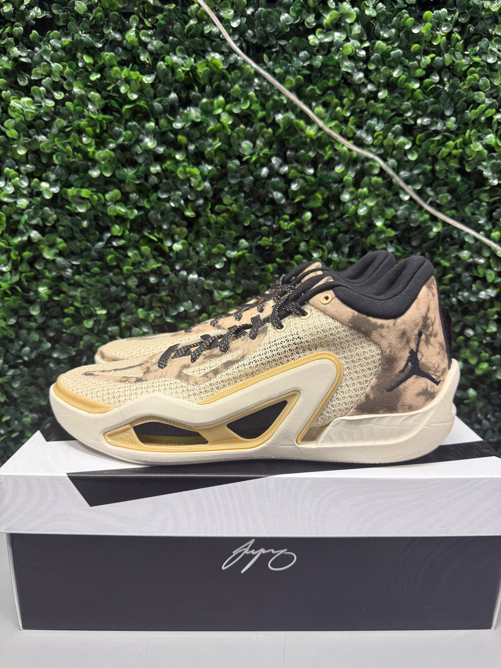 Jordan Tatum 1 "Tunnel Walk" Size 9.5 Preowned