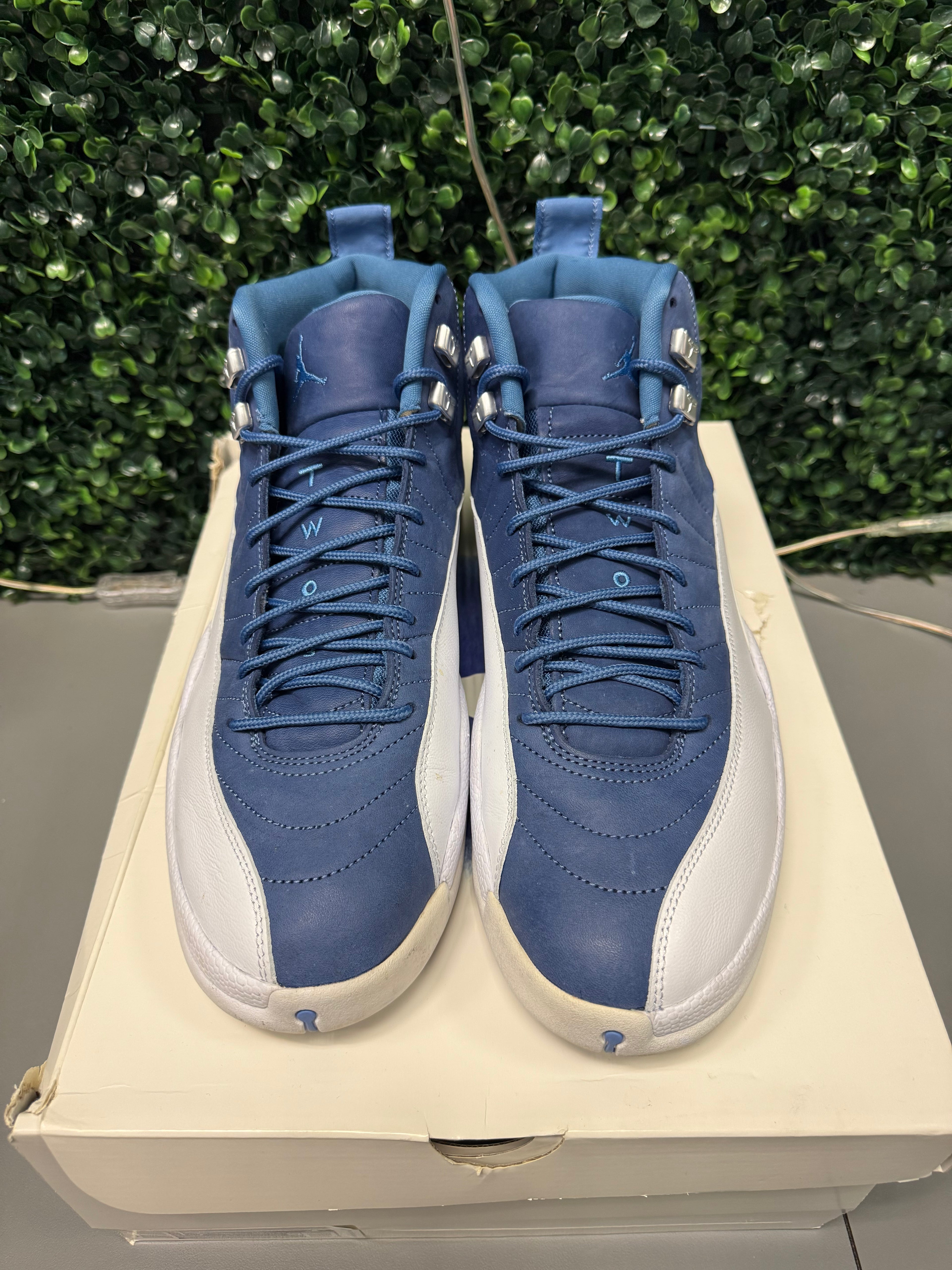 Jordan 12 Retro "Indigo" Size 13 Preowned