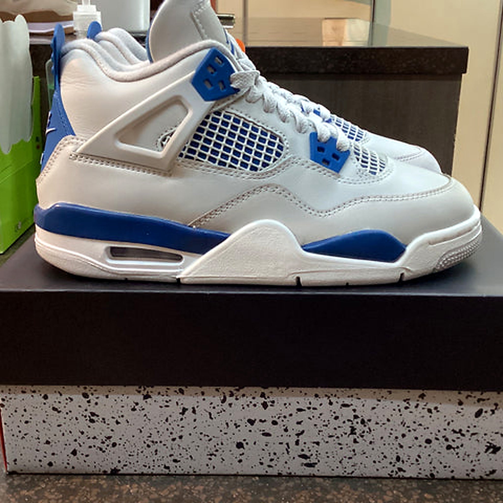 Jordan 4 “Military Blue” Brand New with Defects Size 5Y
