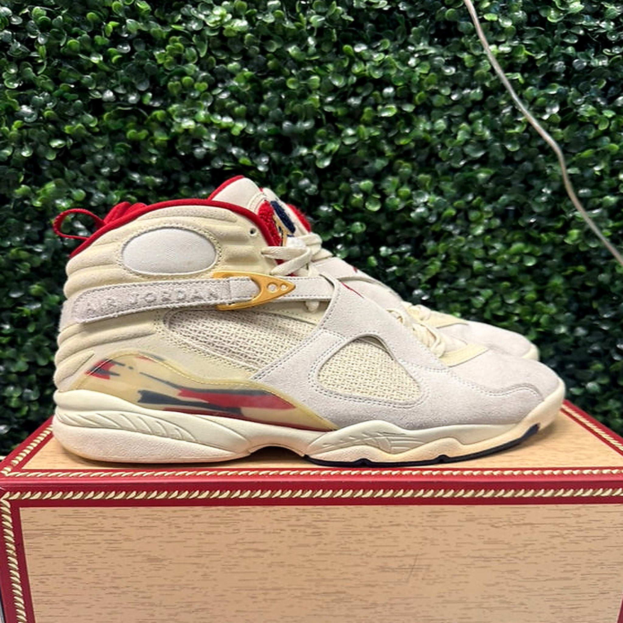 Jordan 8 "Solefly" Size 10 Preowned