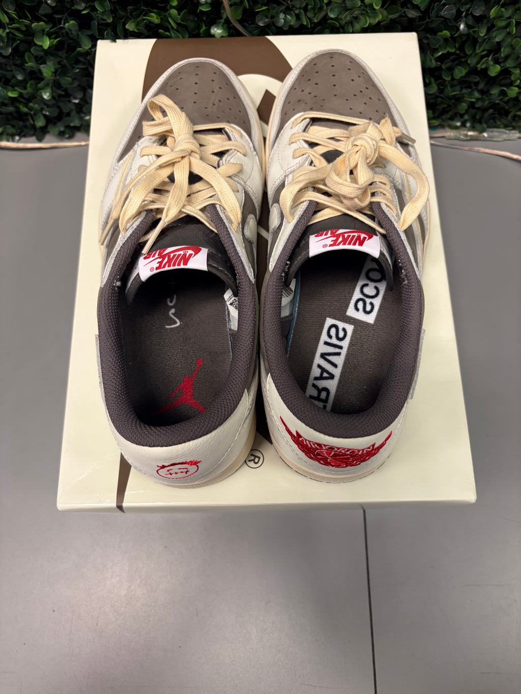 Jordan 1 Retro Low OG SP Travis Scott "Reverse Mocha" Size 11.5 Preowned