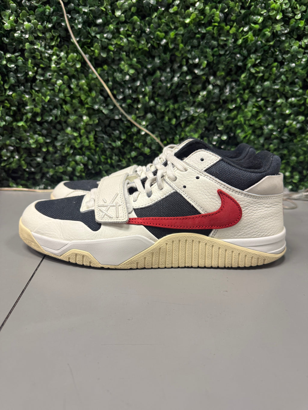 Jordan Jumpman Jack TR Travis Scott "University Red" Size 11.5 Preowned