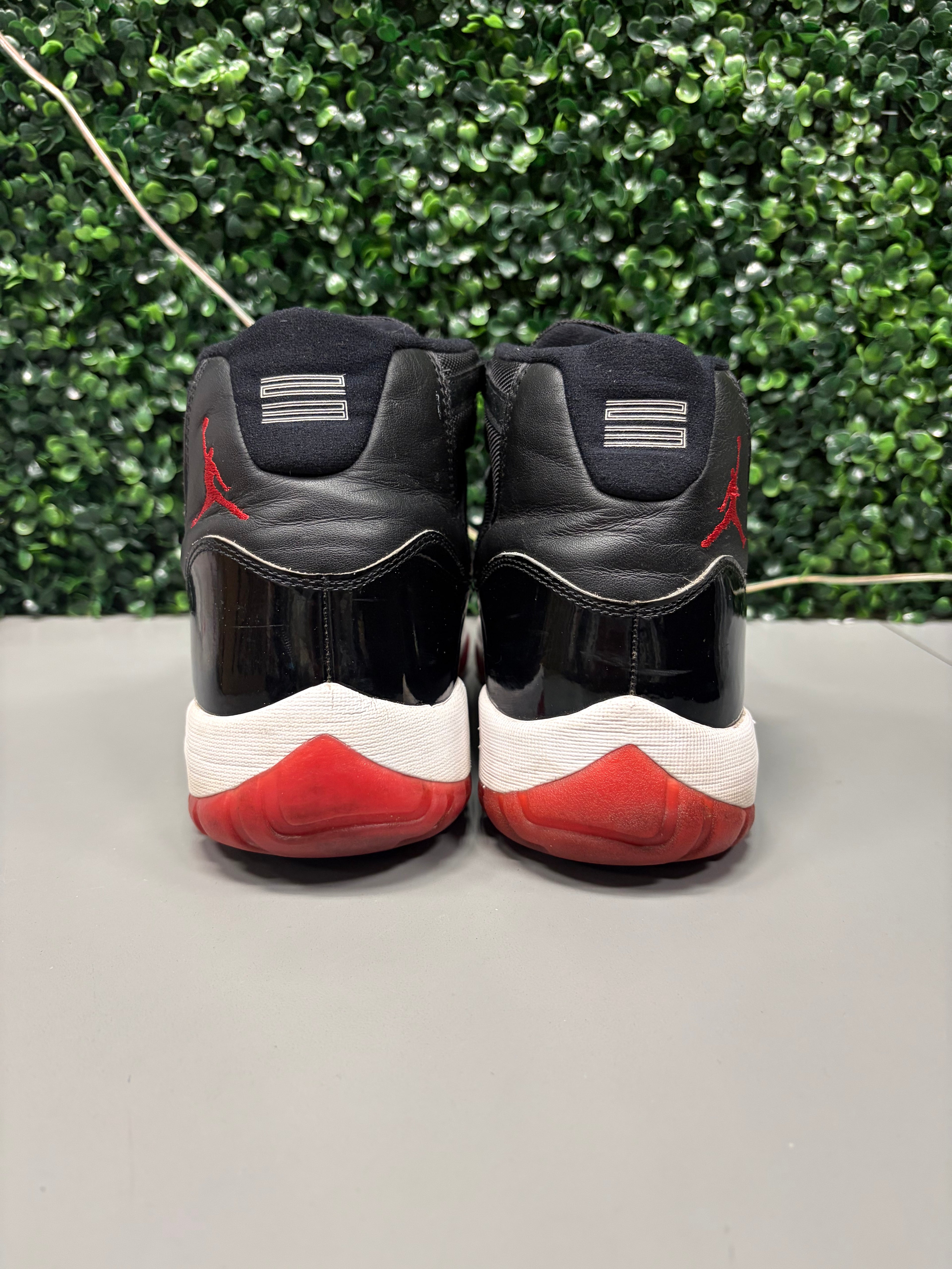 Jordan 11 "Bred" Size 13 Preowned