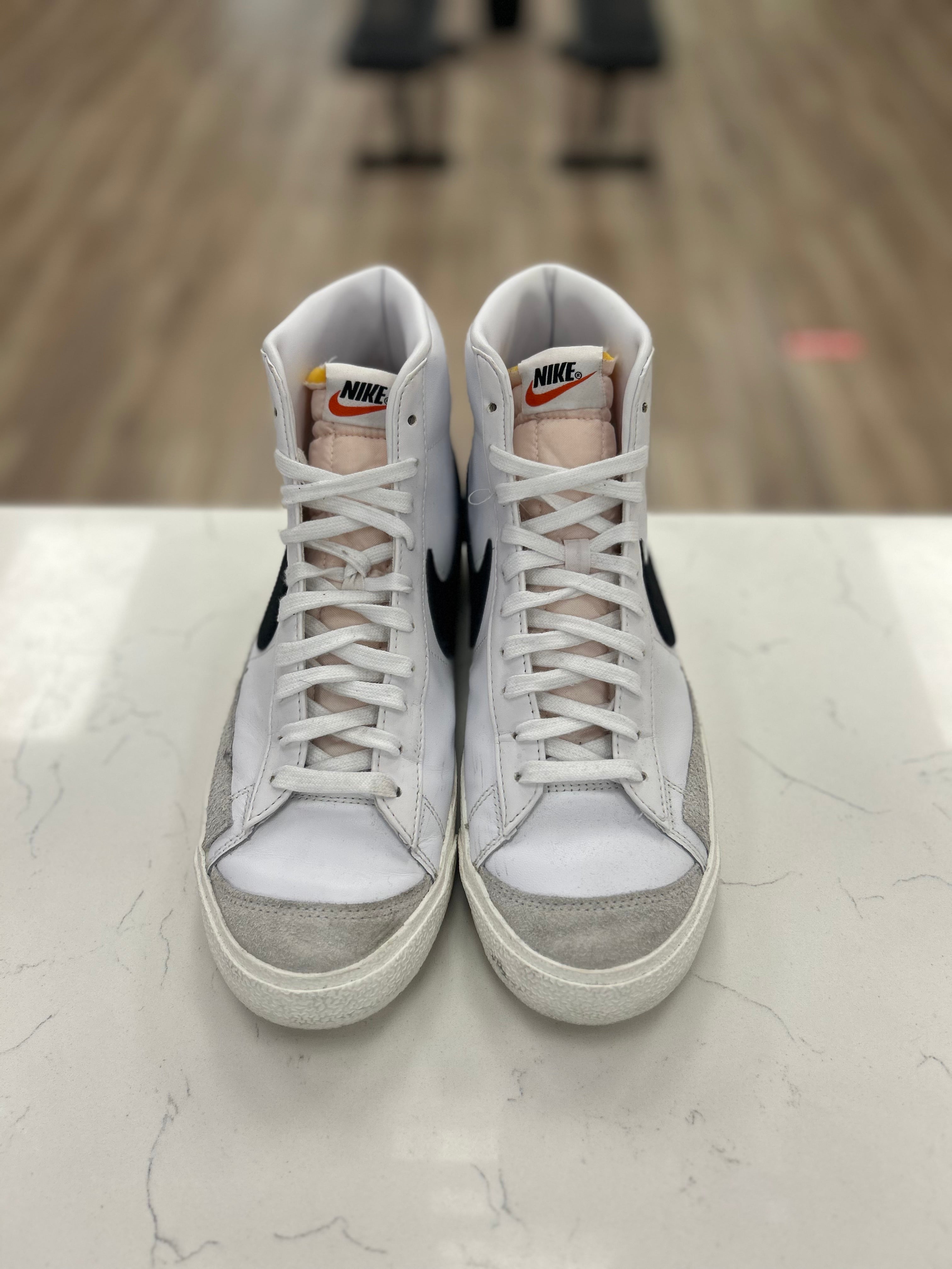 Nike Blazer Mid 77 Vintage “White Black” Preowned Size 10.5M No Box