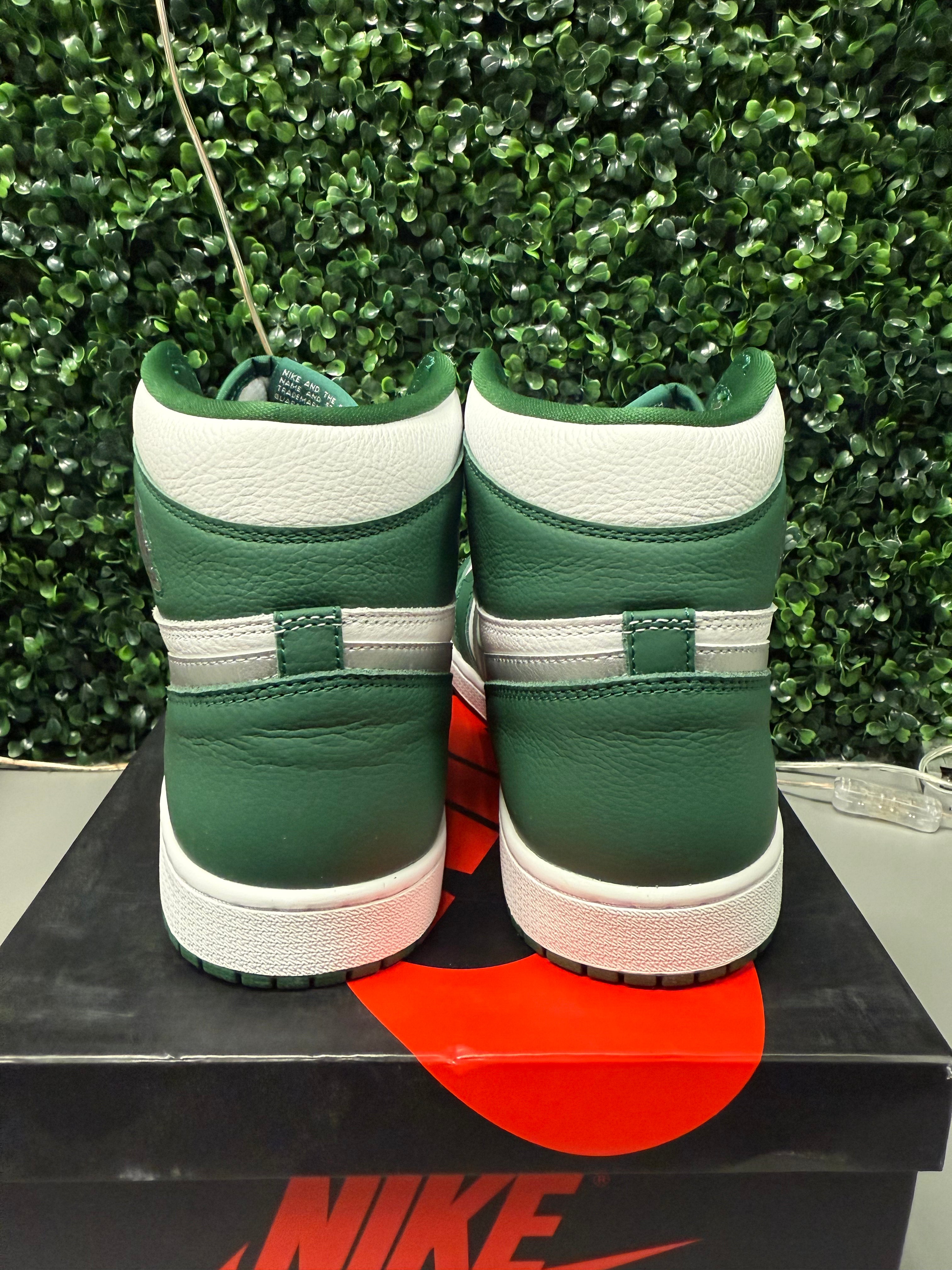 Jordan 1 Retro High OG Gorge Green "Size 13 Preowned
