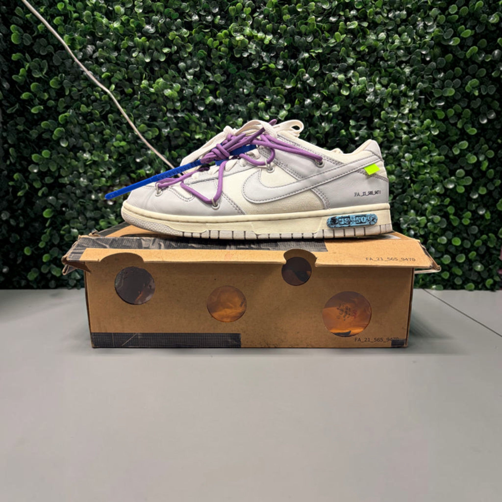 Nike Dunk Low Off-White "Lot 48" Size 8.5 Preowned
