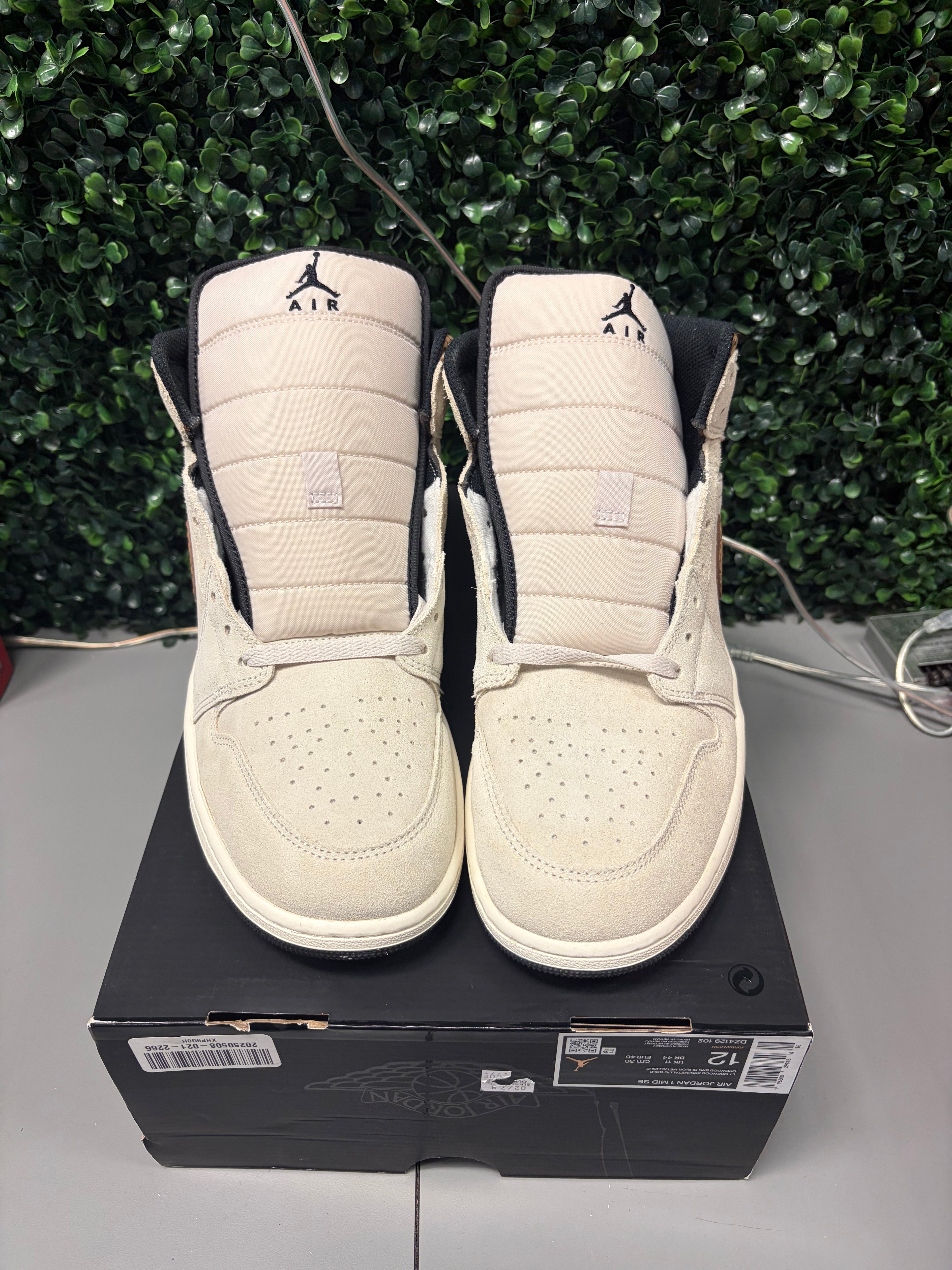 Jordan 1 Mid SE "Brown Elephant" Size 12 Preowned