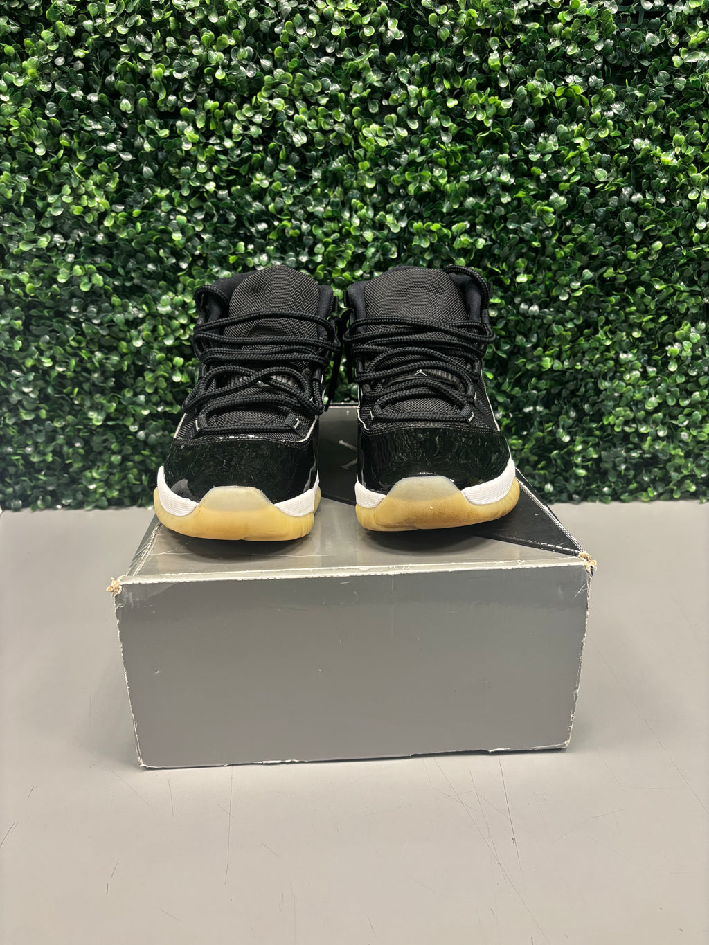 Jordan 11 Retro "Jubilee" Size 12 Preowned