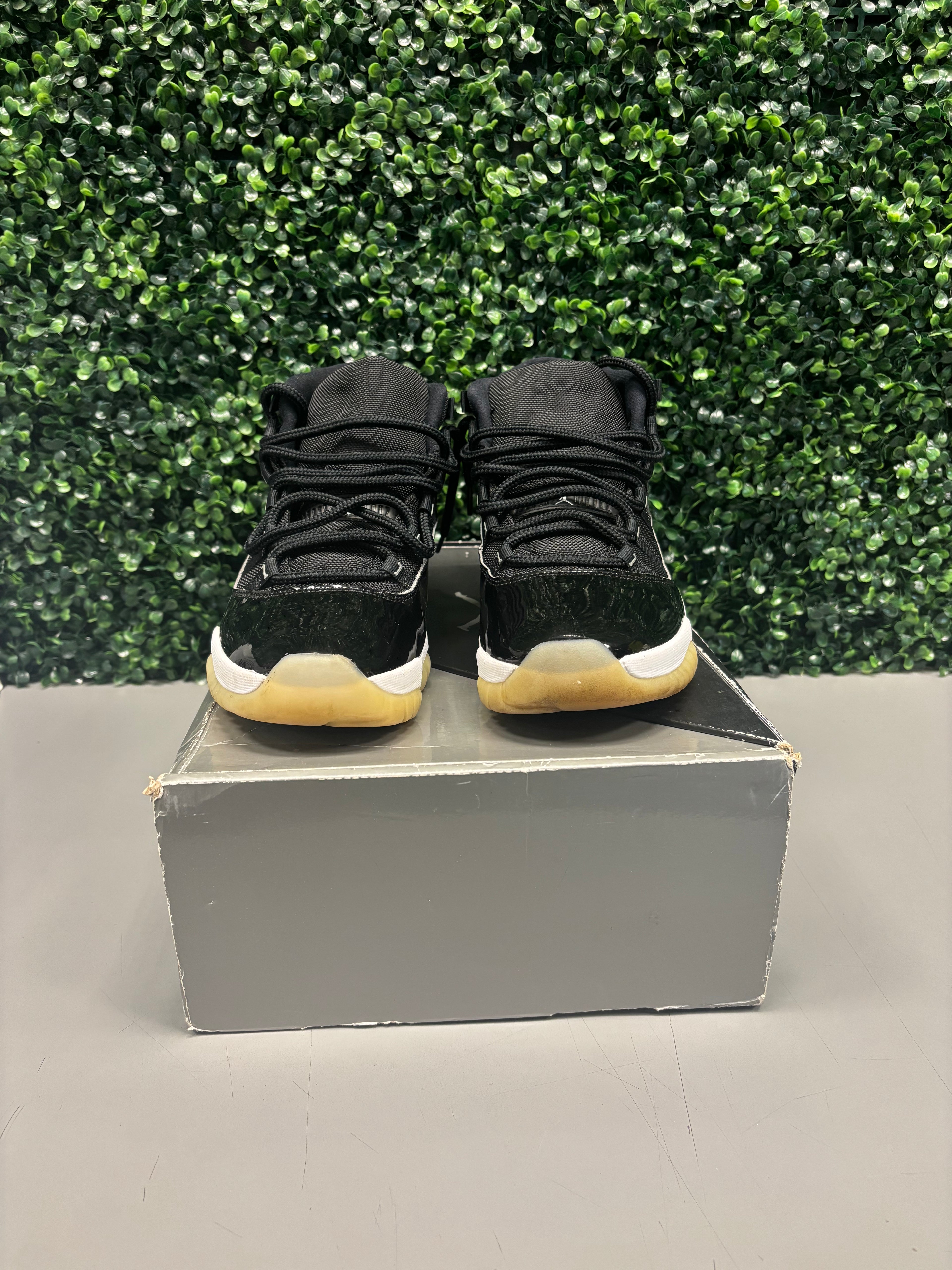 Jordan 11 Retro "Jubilee" Size 12 Preowned