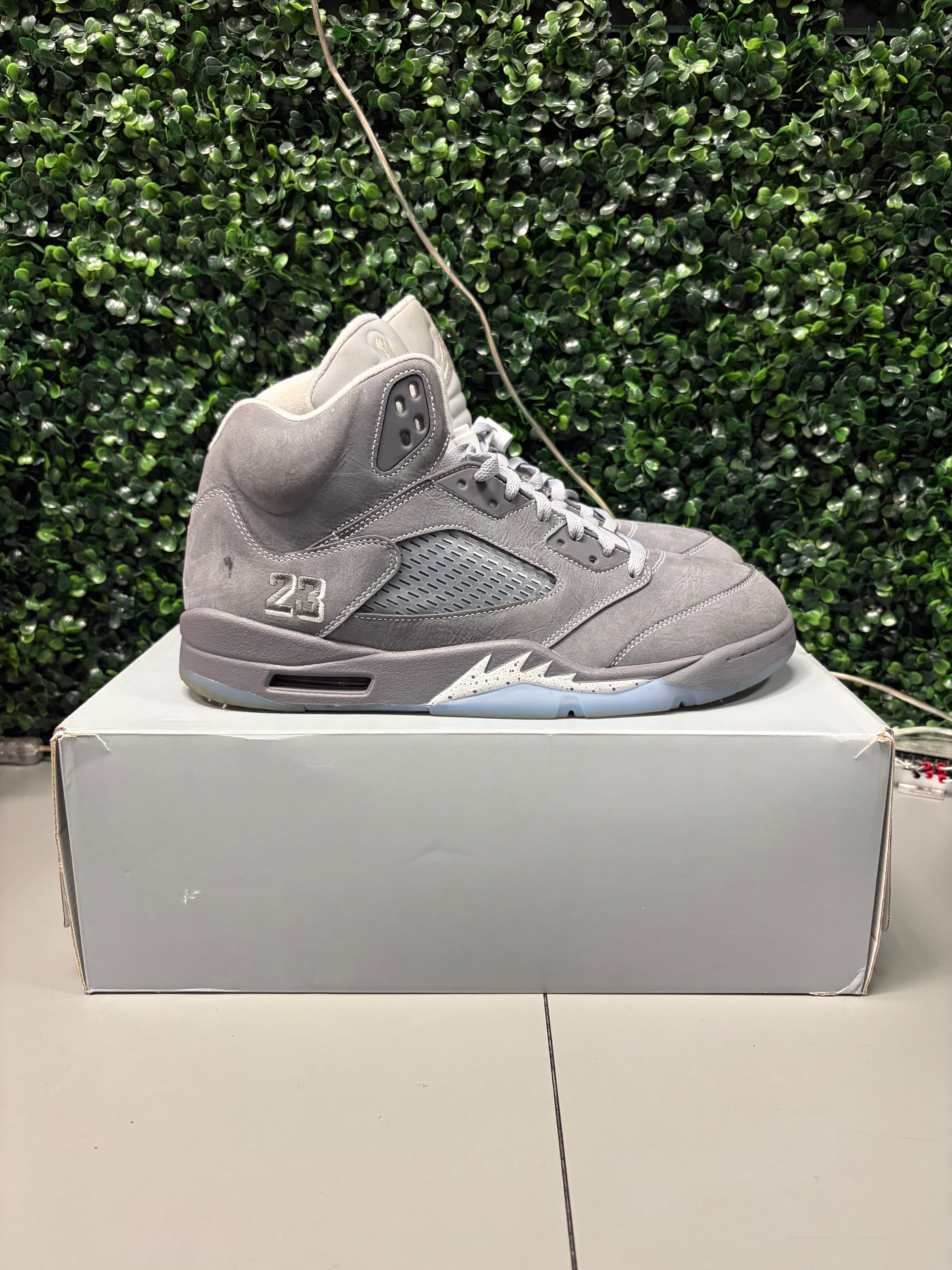 Jordan 5 Retro "Wolf Grey" Size 13 Preowned