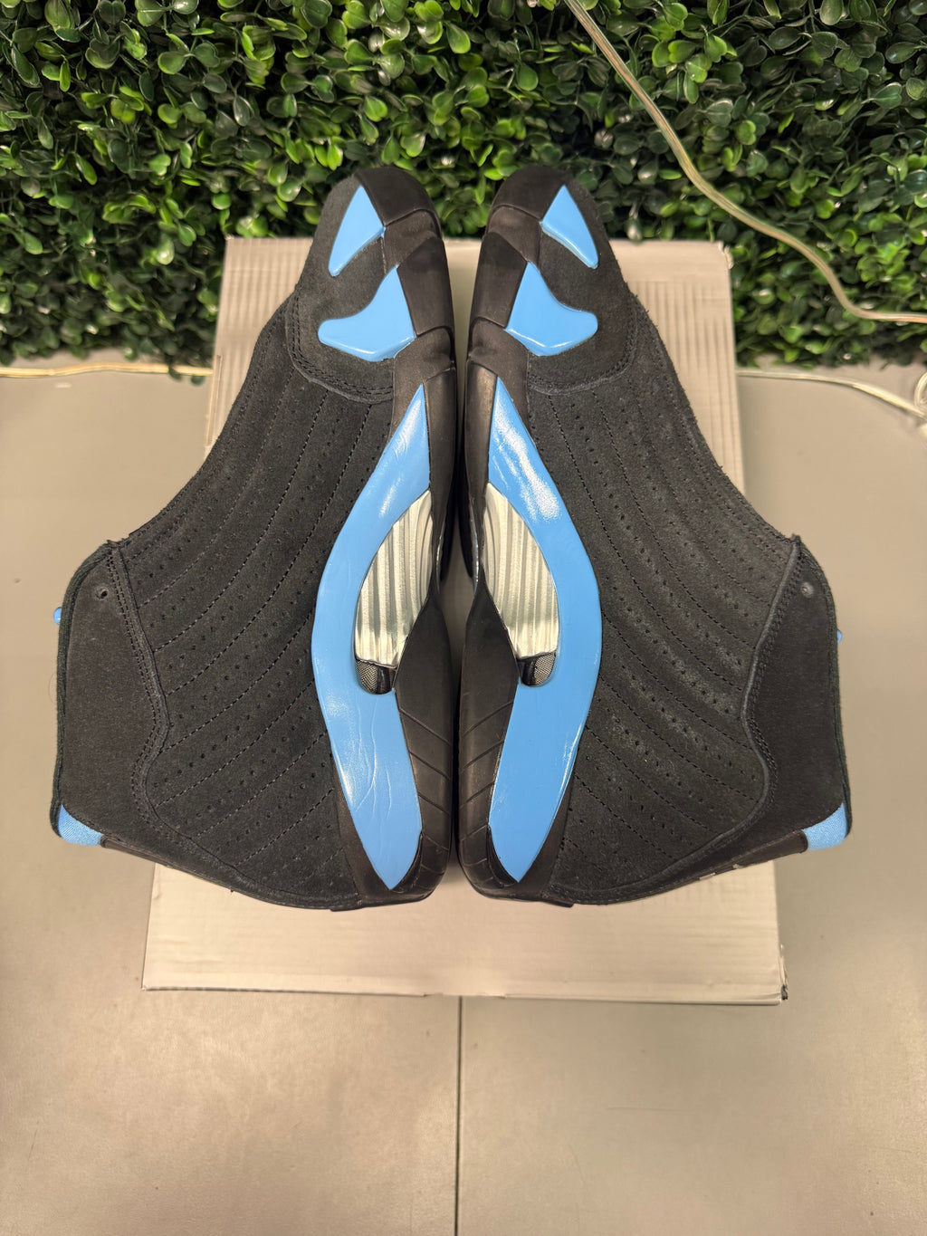 Jordan 14 "Black University Blue" Size 9.5 Preowned
