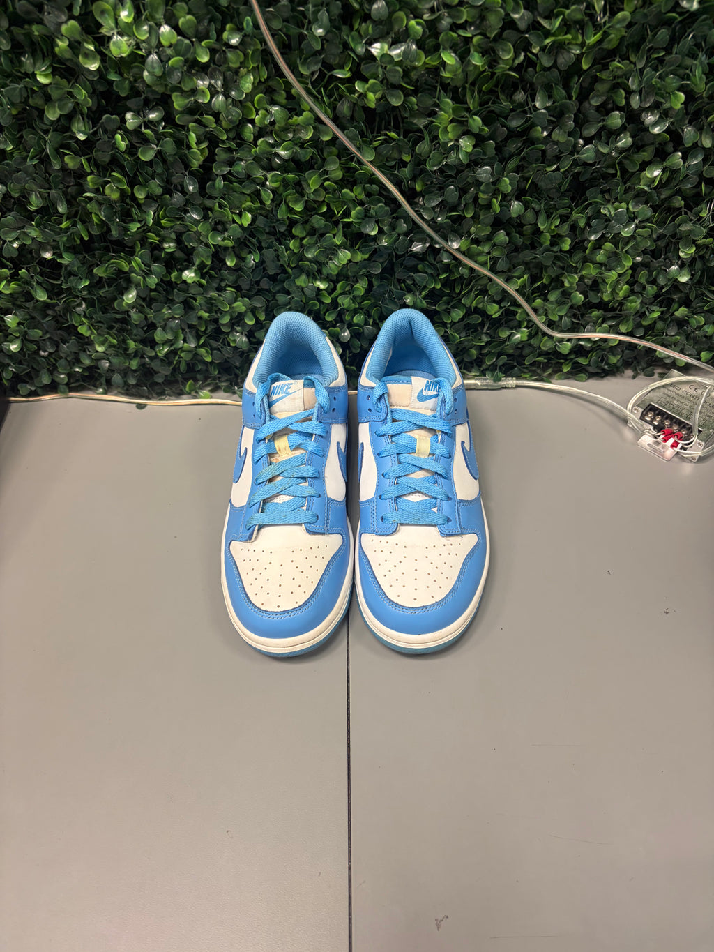 Nike Dunk Low "UNC" (GS) Preowned Size 7Y