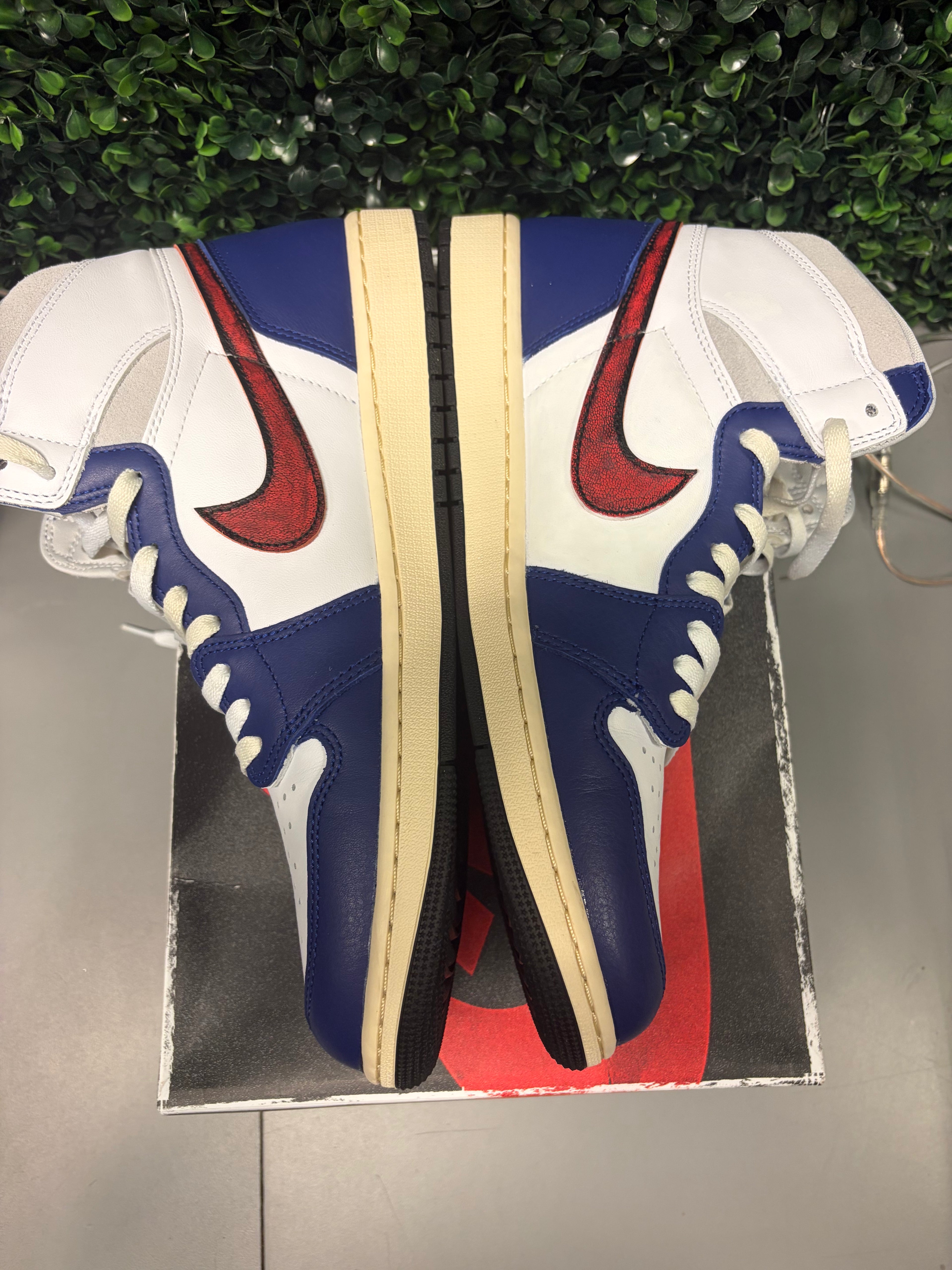 Jordan 1 Retro High OG "Rare Air" Size 13 Preowned