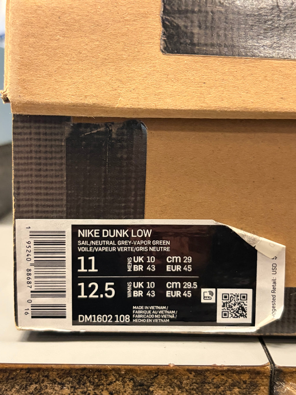 Nike Dunk Low Off-White "Lot 7" Size 11 Preowned