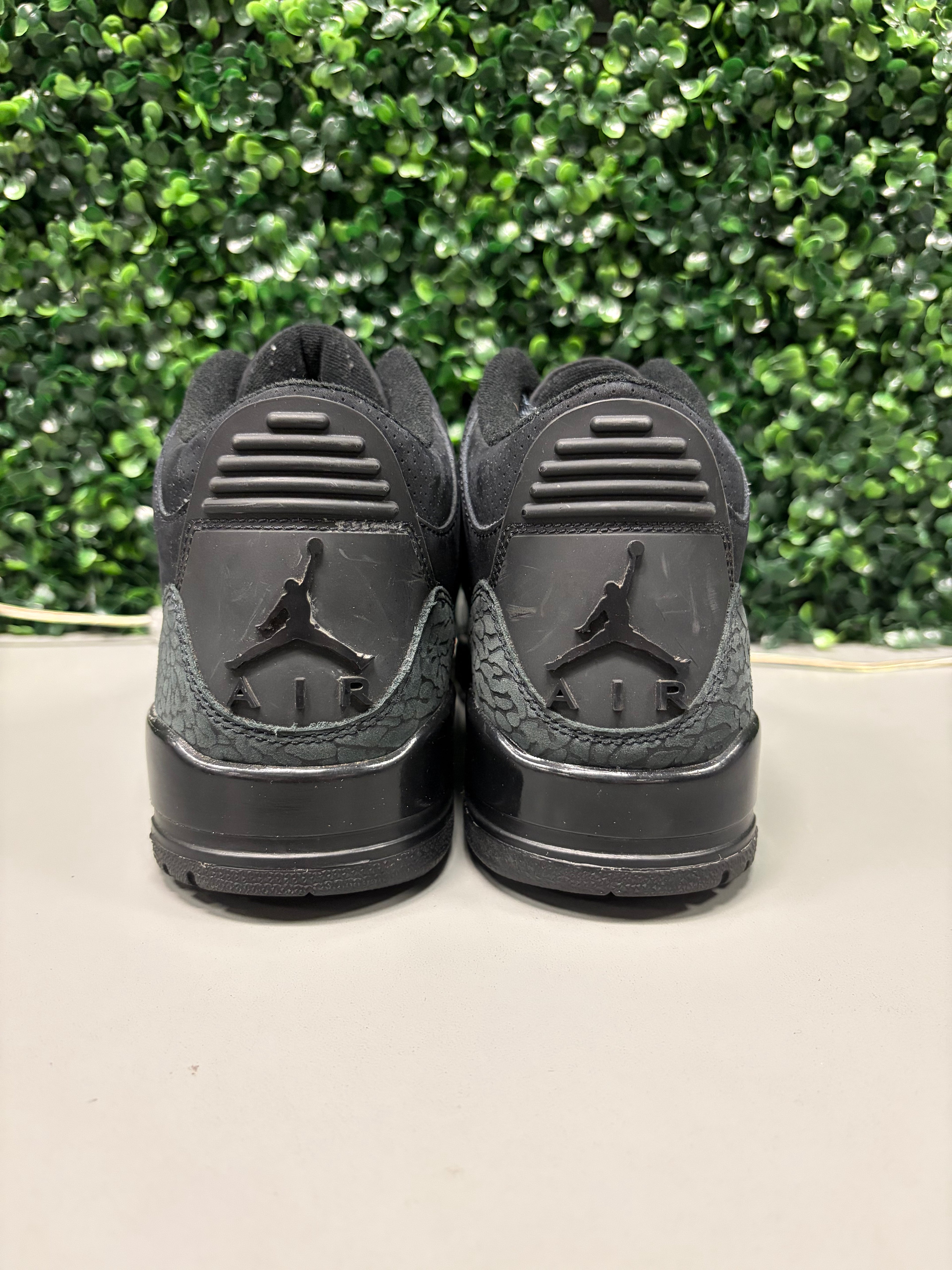 Jordan 3 Retro "Black Cat" Size 10 Preowned