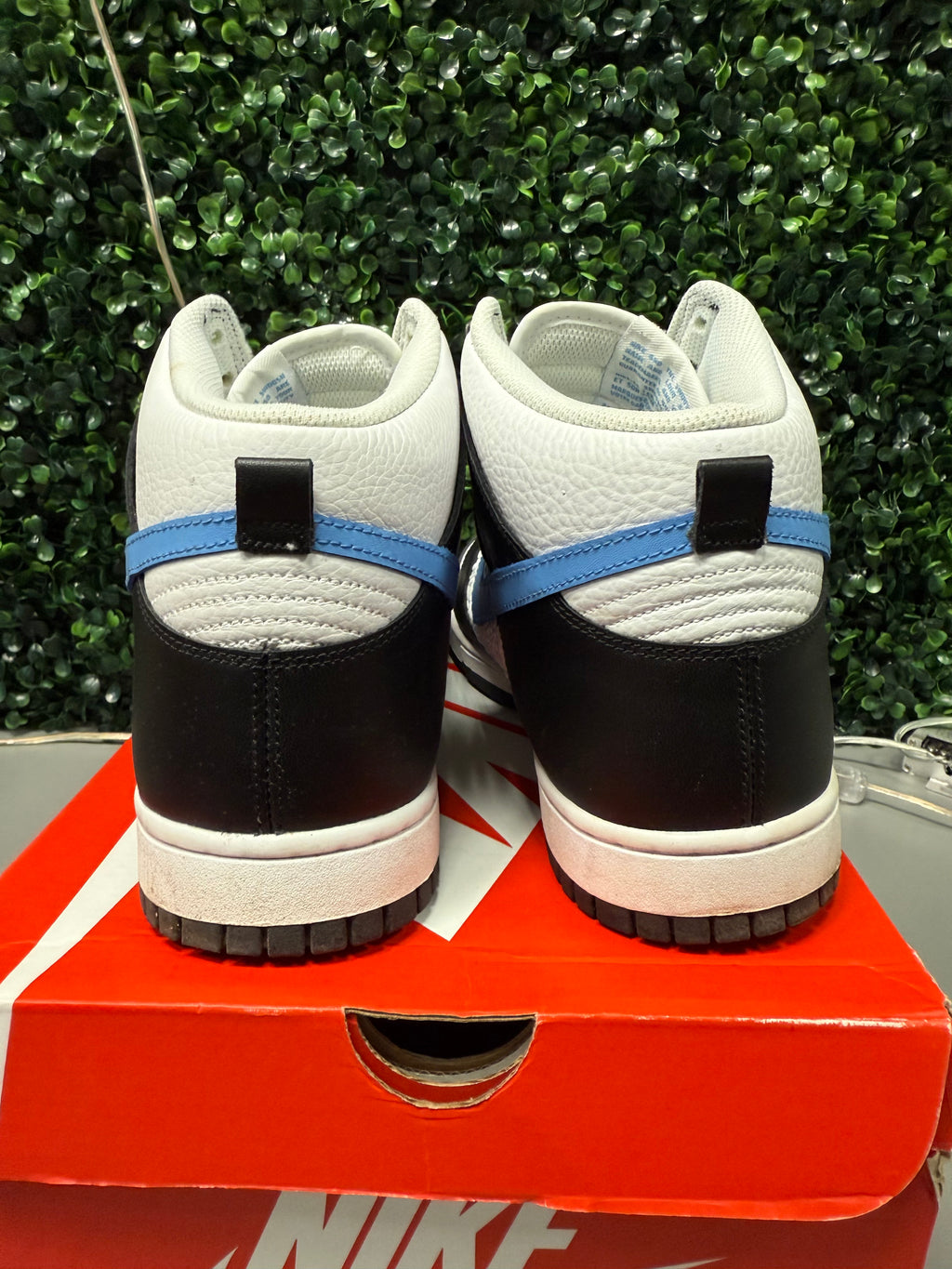 Nike Dunk High "Black University White Blue" Size 11 Preowned