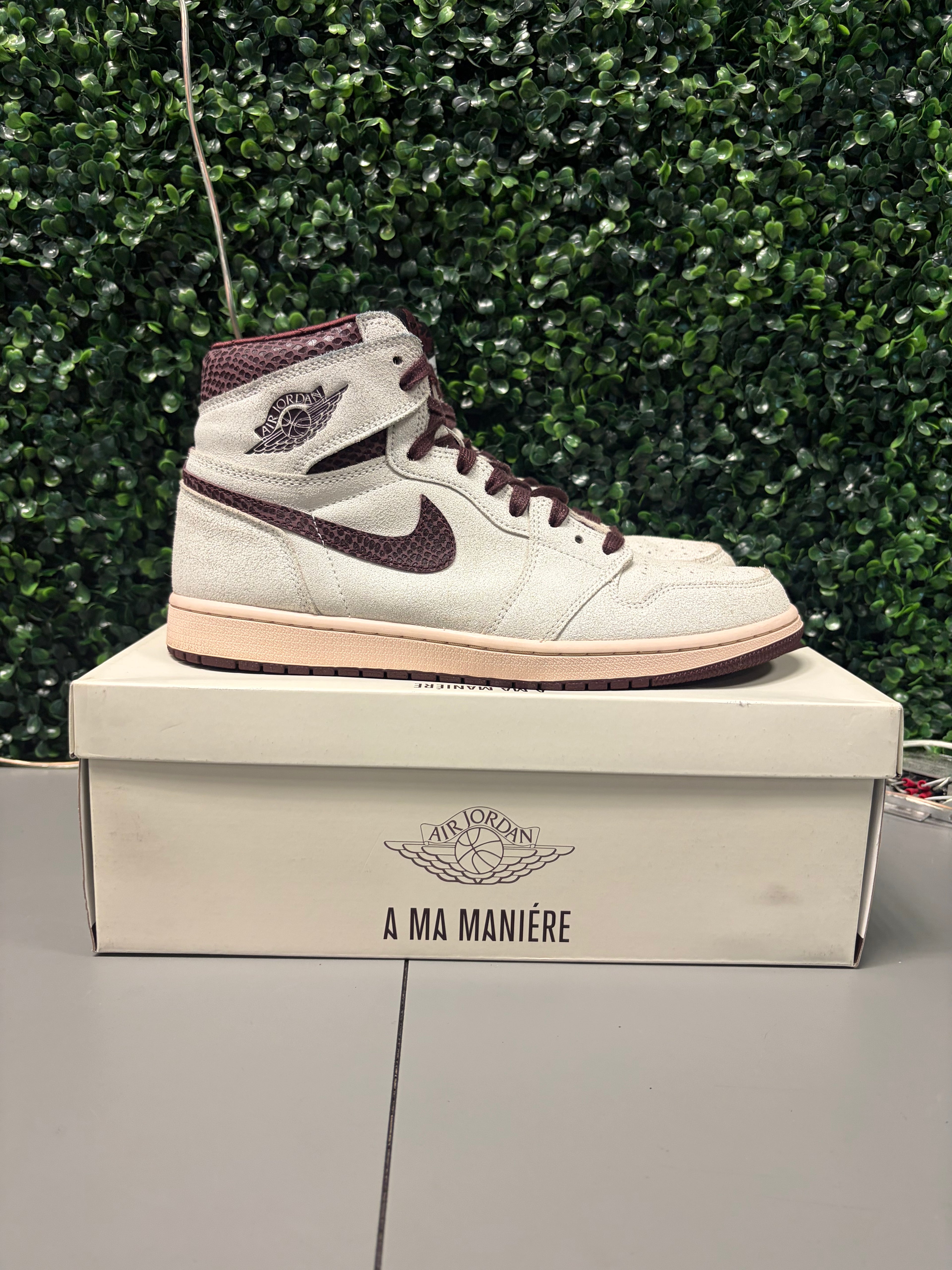 Jordan 1 Retro High OG "A Ma Maniére" Size 11.5 Preowned