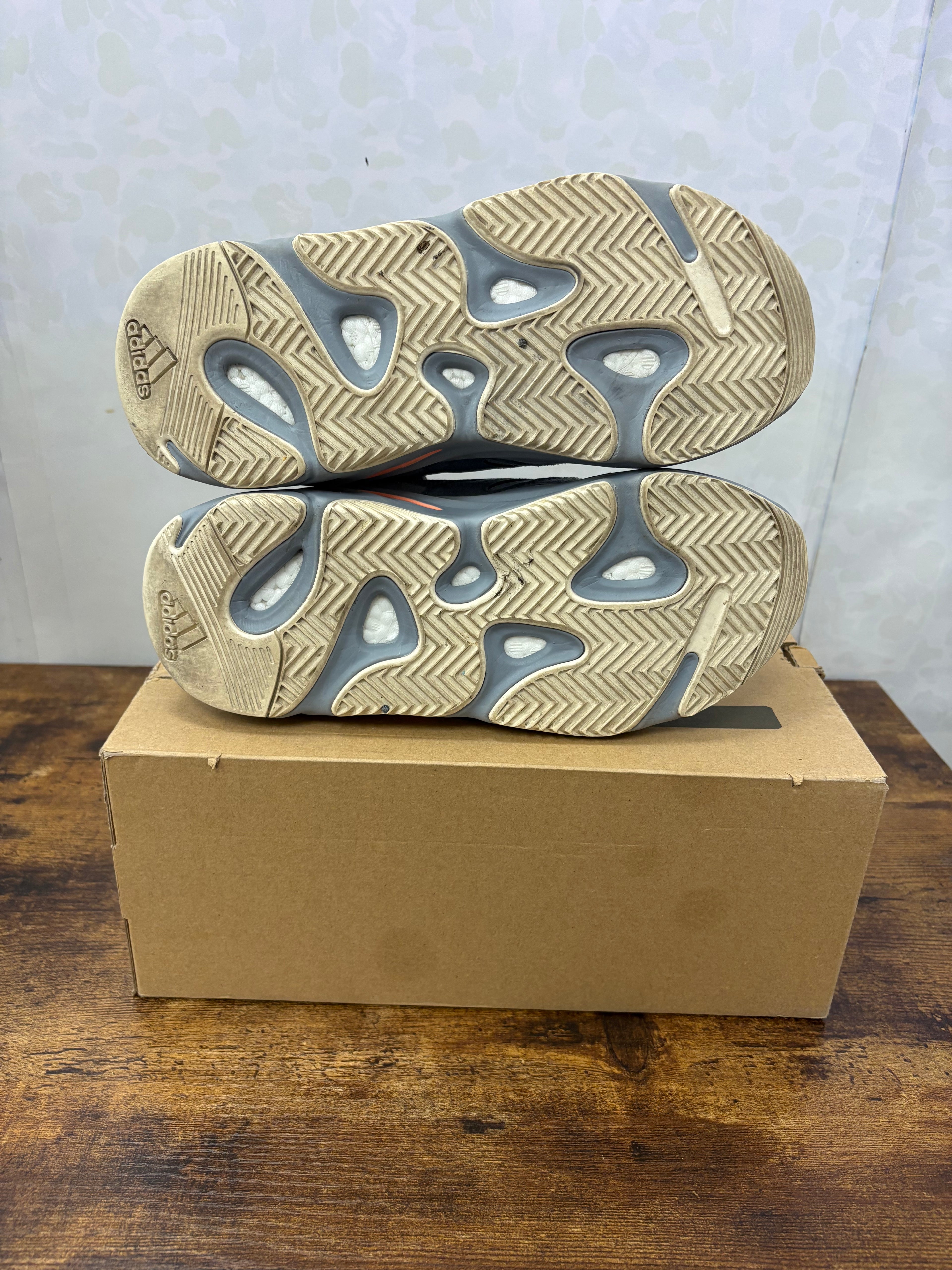 Adidas Yeezy Boost 700 “Inertia” Preowned Size 10