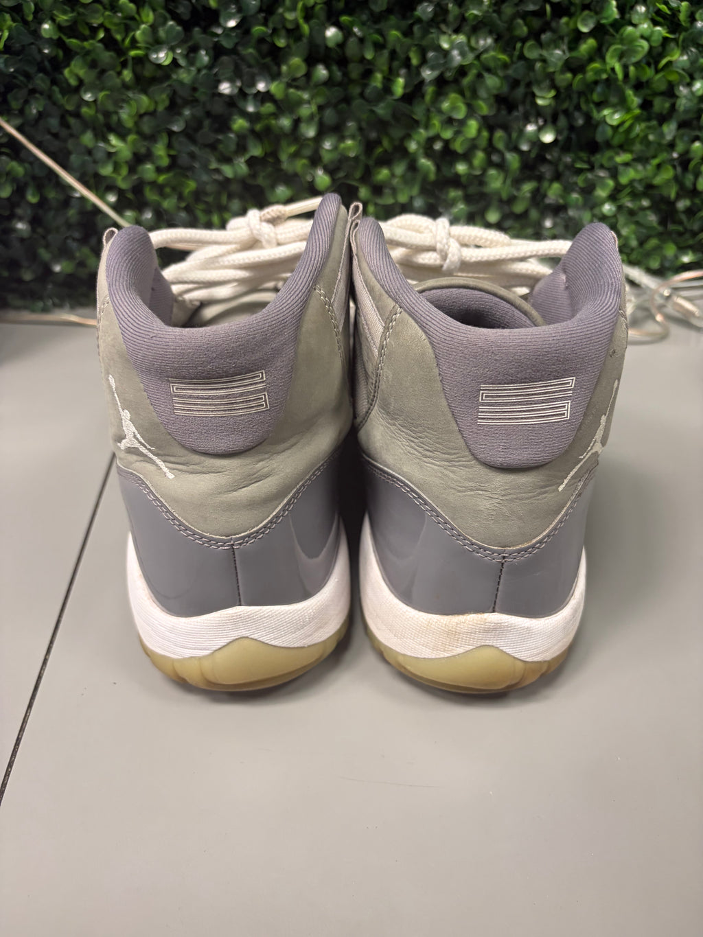 Jordan 11 "Cool Grey" Size 10 Preowned