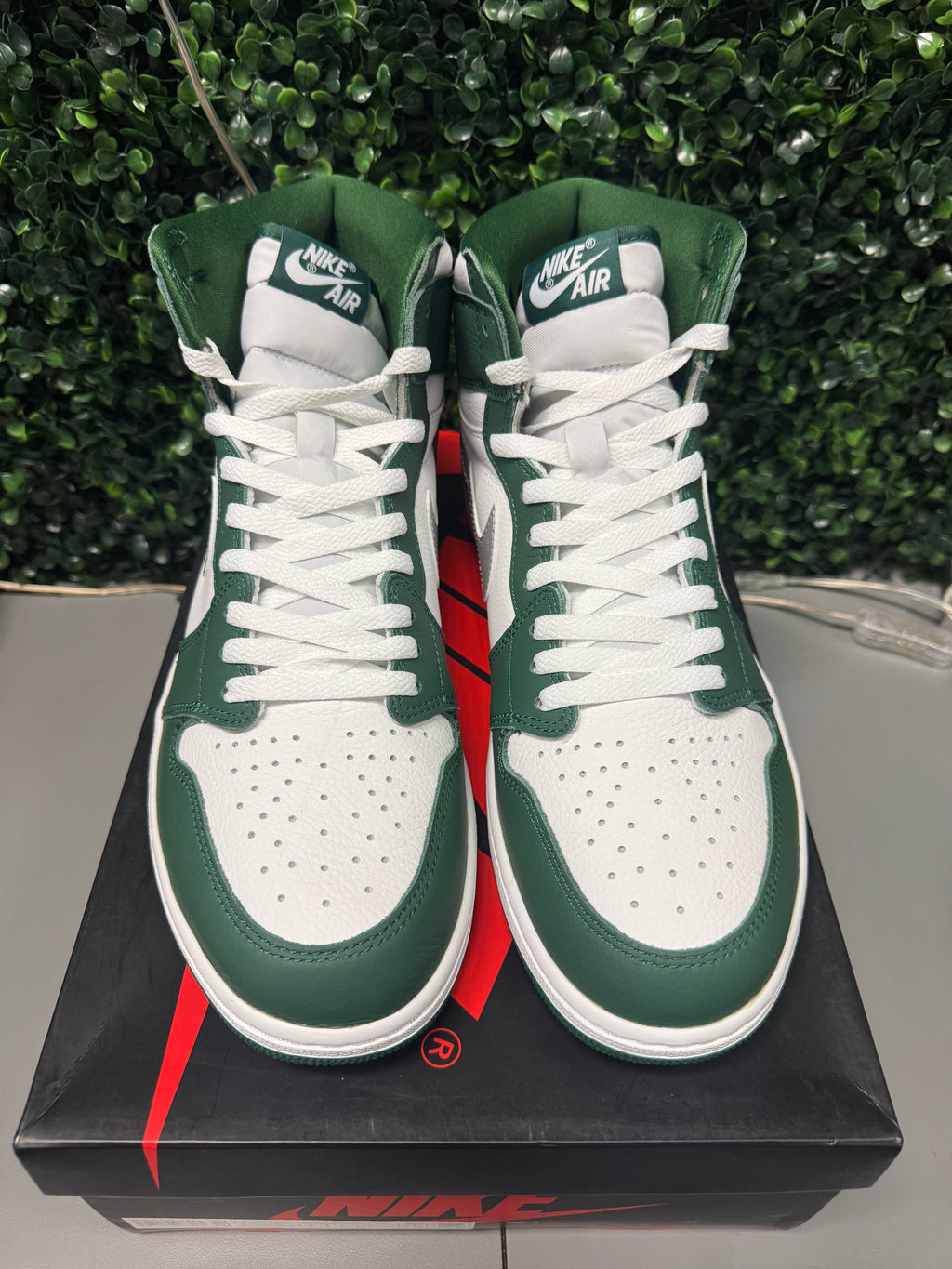 Jordan 1 Retro High OG Gorge Green "Size 13 Preowned