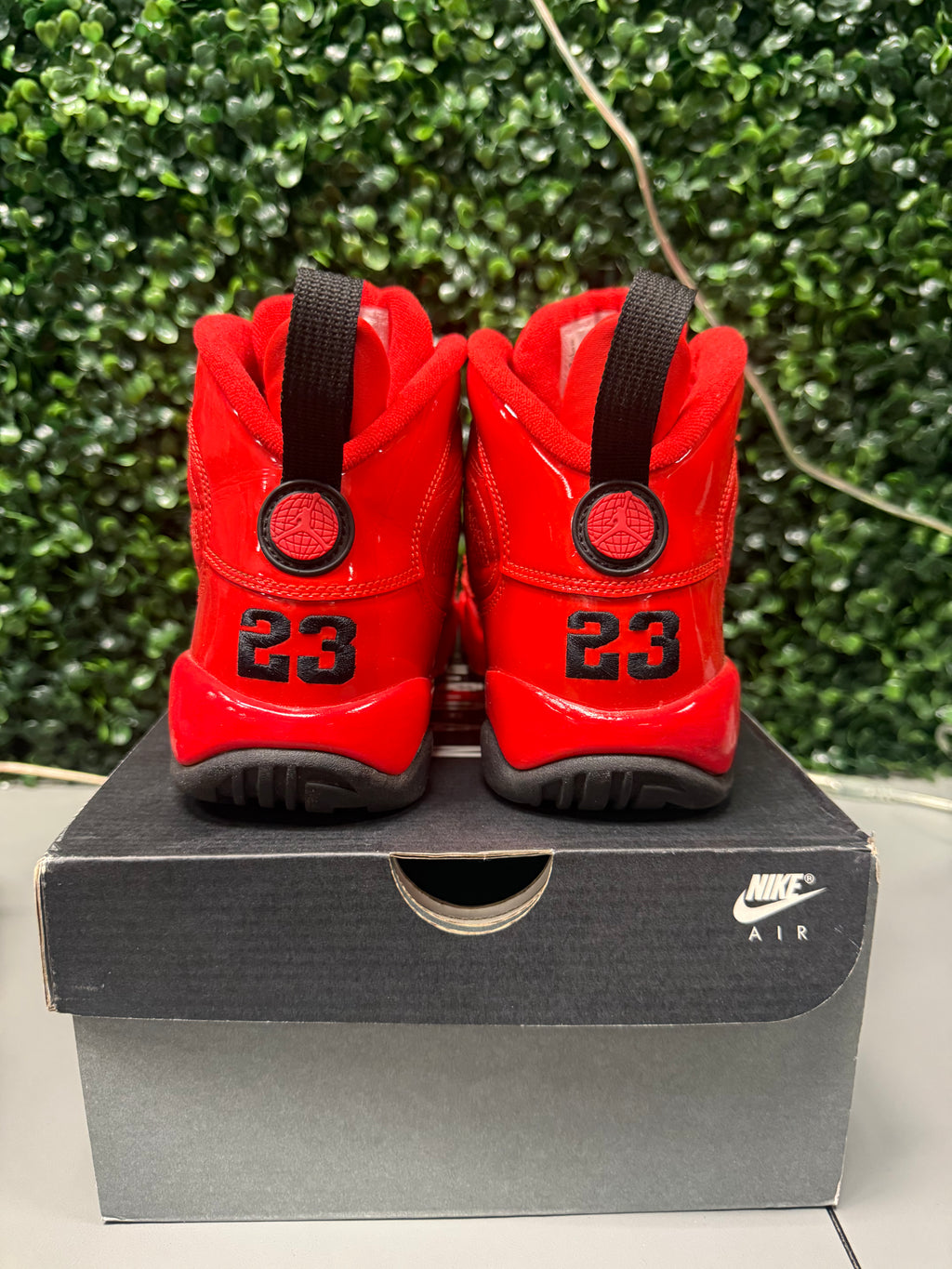 Jordan 9 "Chile Red" Size 5Y Preowned