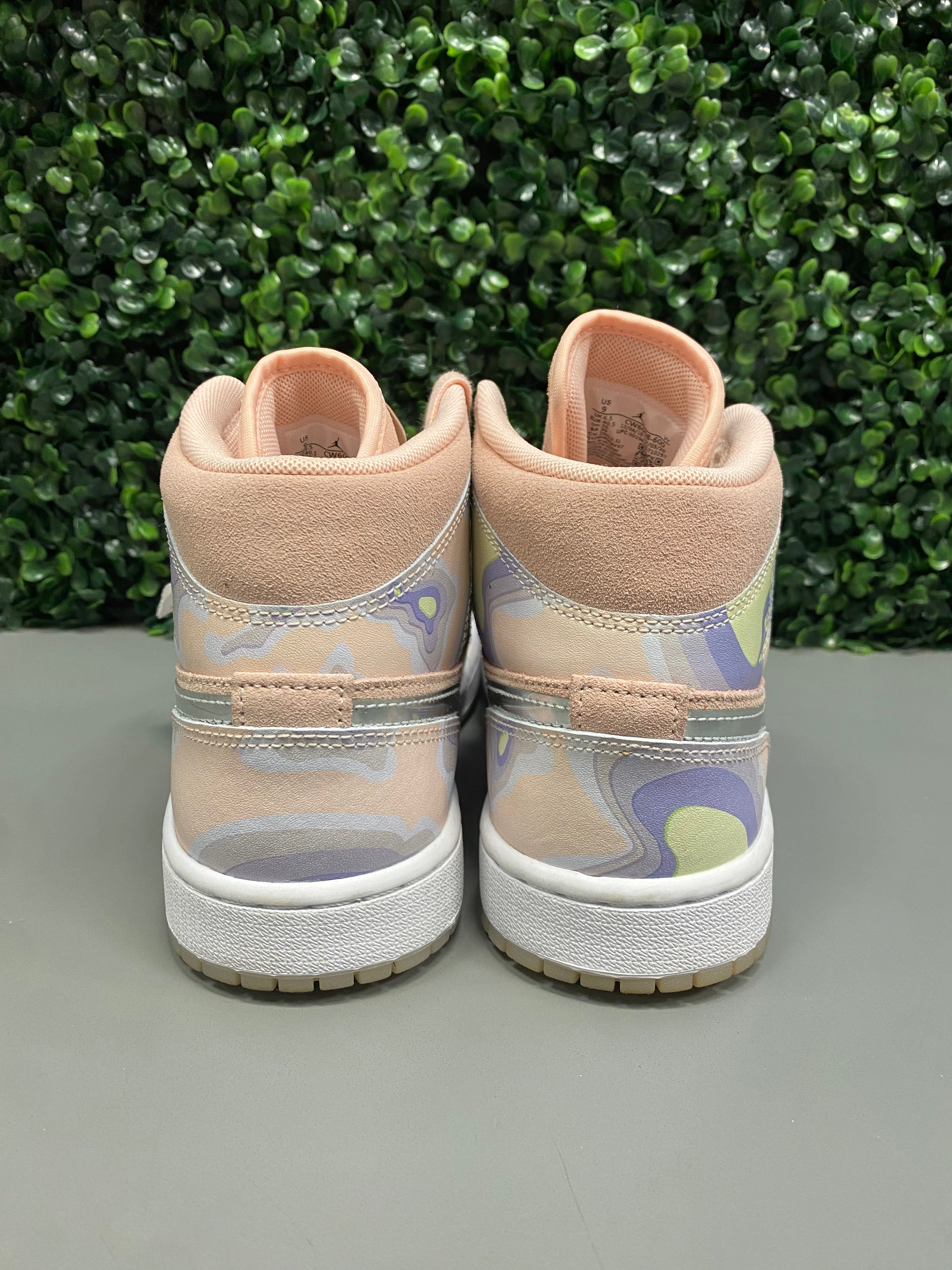Jordan 1 Mid "HER" Size 9W / 7.5Y Preowned