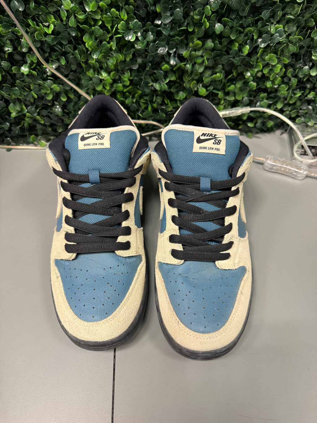 Nike SB Dunk Low "Thunderstorm” Size 11 Preowned